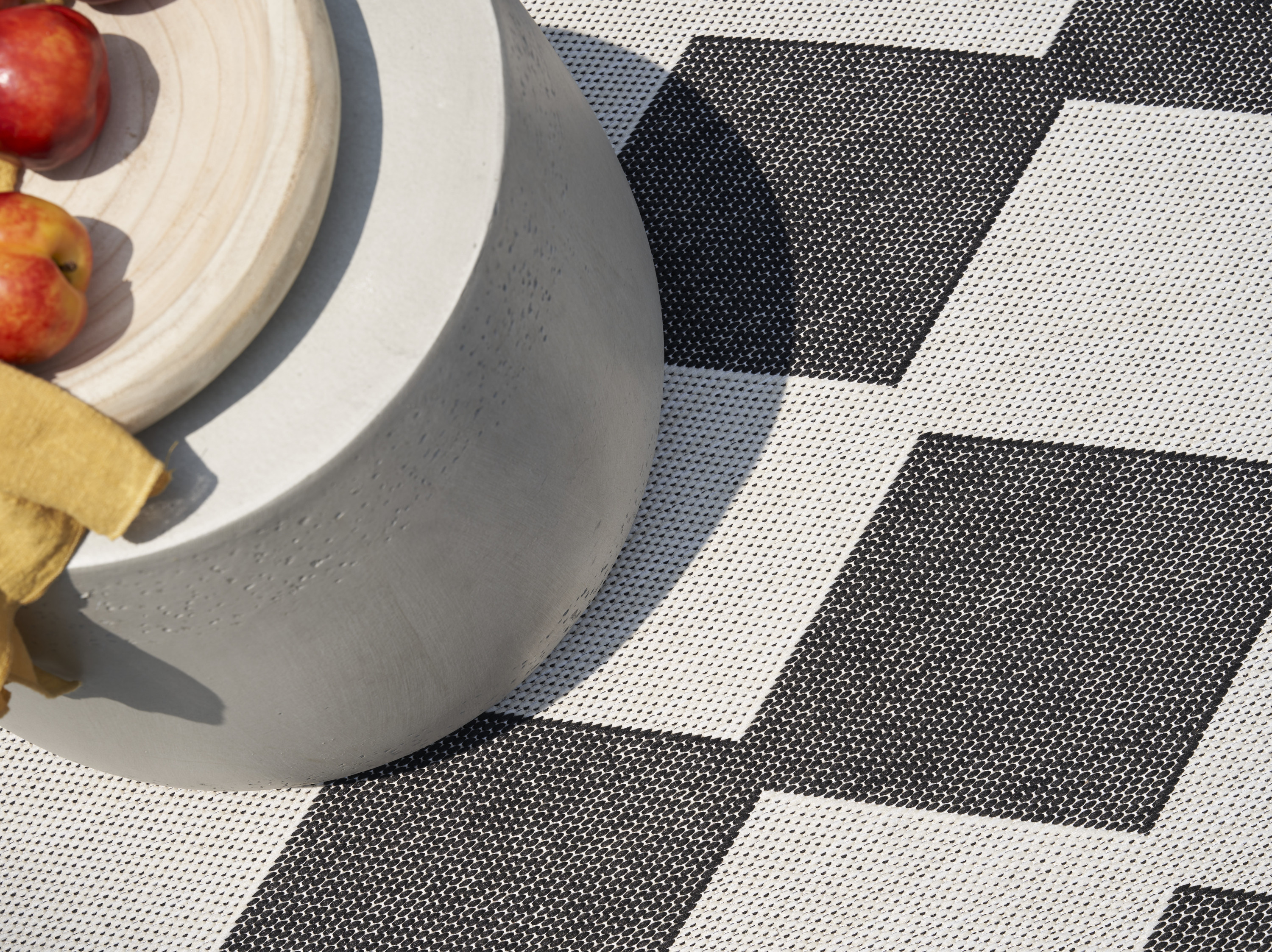 Nourison Positano 8' x 10' Black Modern Rug
