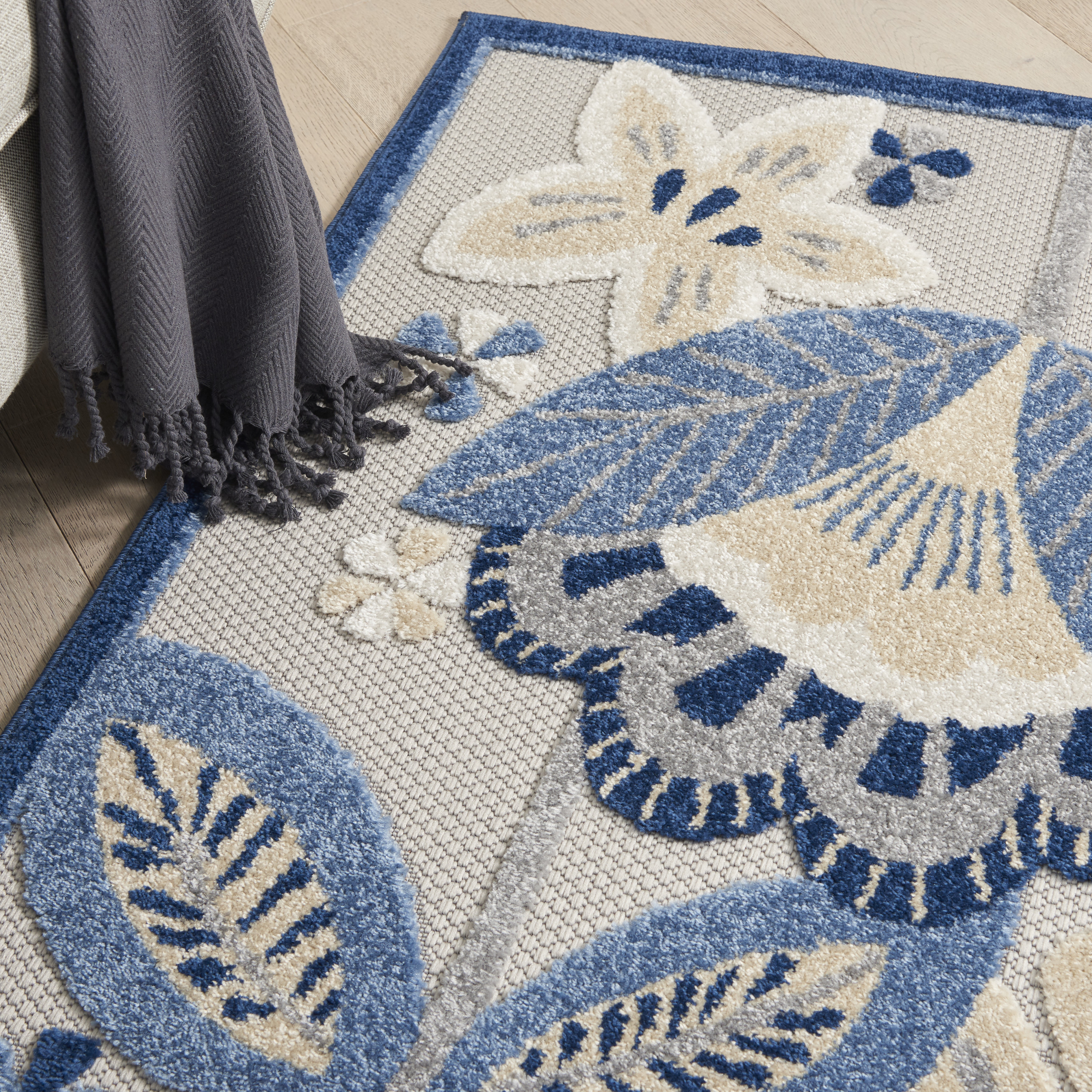 Nourison Aloha 5'3" x 7'5" Blue Grey Contemporary Rug