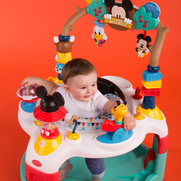 MICKEY MOUSE Camping with Friends Activity Saucer™