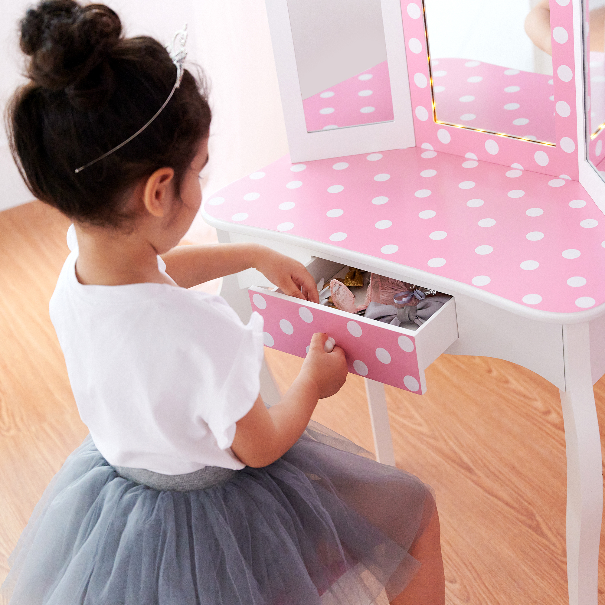 Dressing Table Vanity Set Mirror W/ LED Lights & Stool TD-11670FL by Teamson - Picture 8 of 12