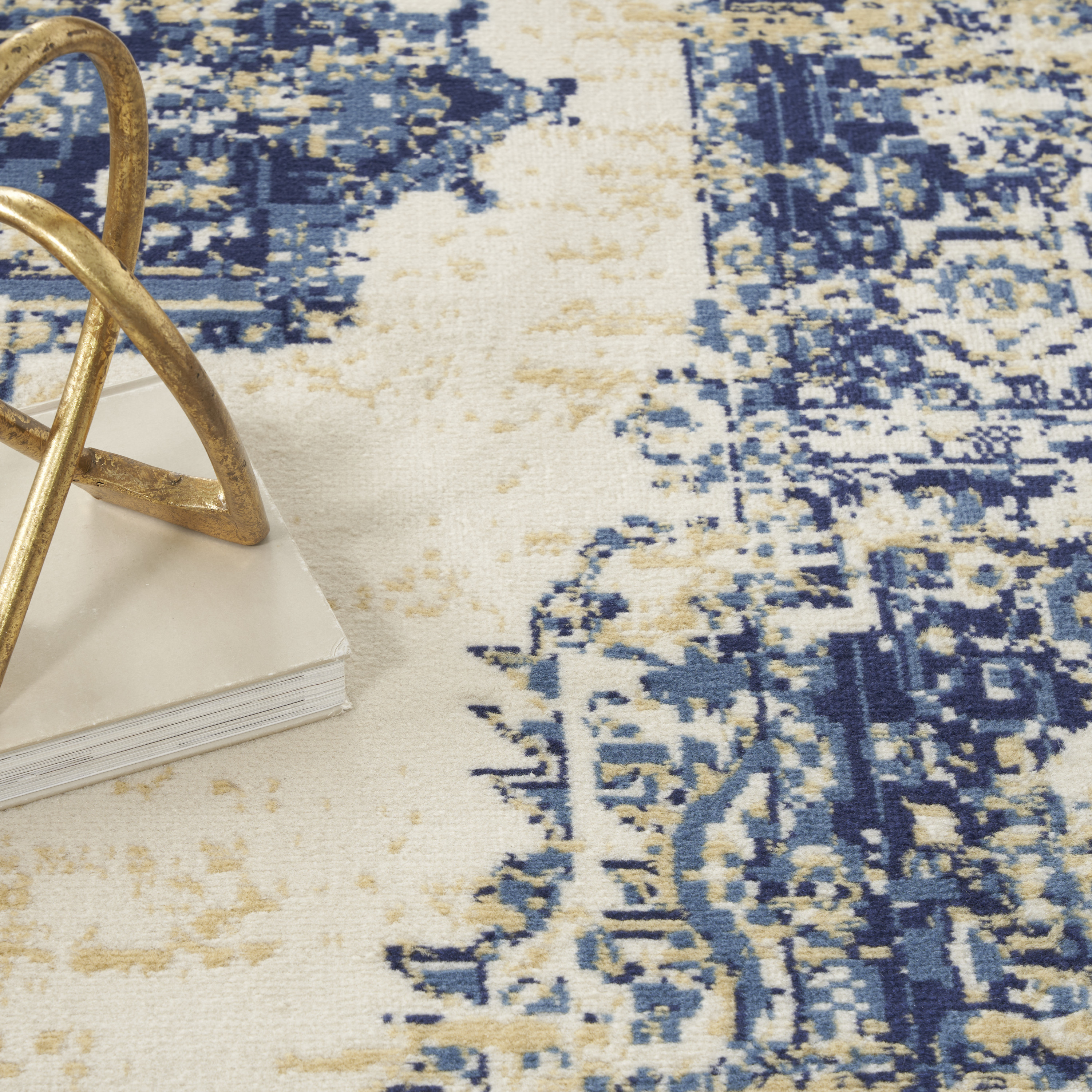 Nourison Grafix 8'6" x 12' White Vintage Indoor Rug