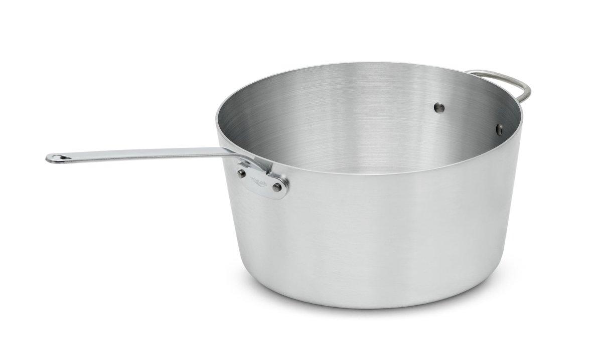 3 ¾-quart Wear-Ever® tapered aluminum saucepan with natural finish and plated handle