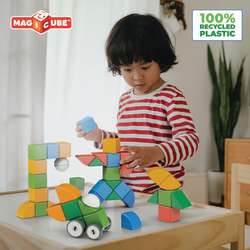 Magicube™ Magnetic Building Blocks, 32 pieces
