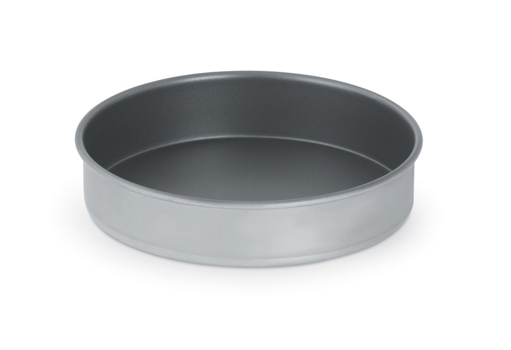 2-inch-deep Wear-Ever® aluminum cake pan in natural finish