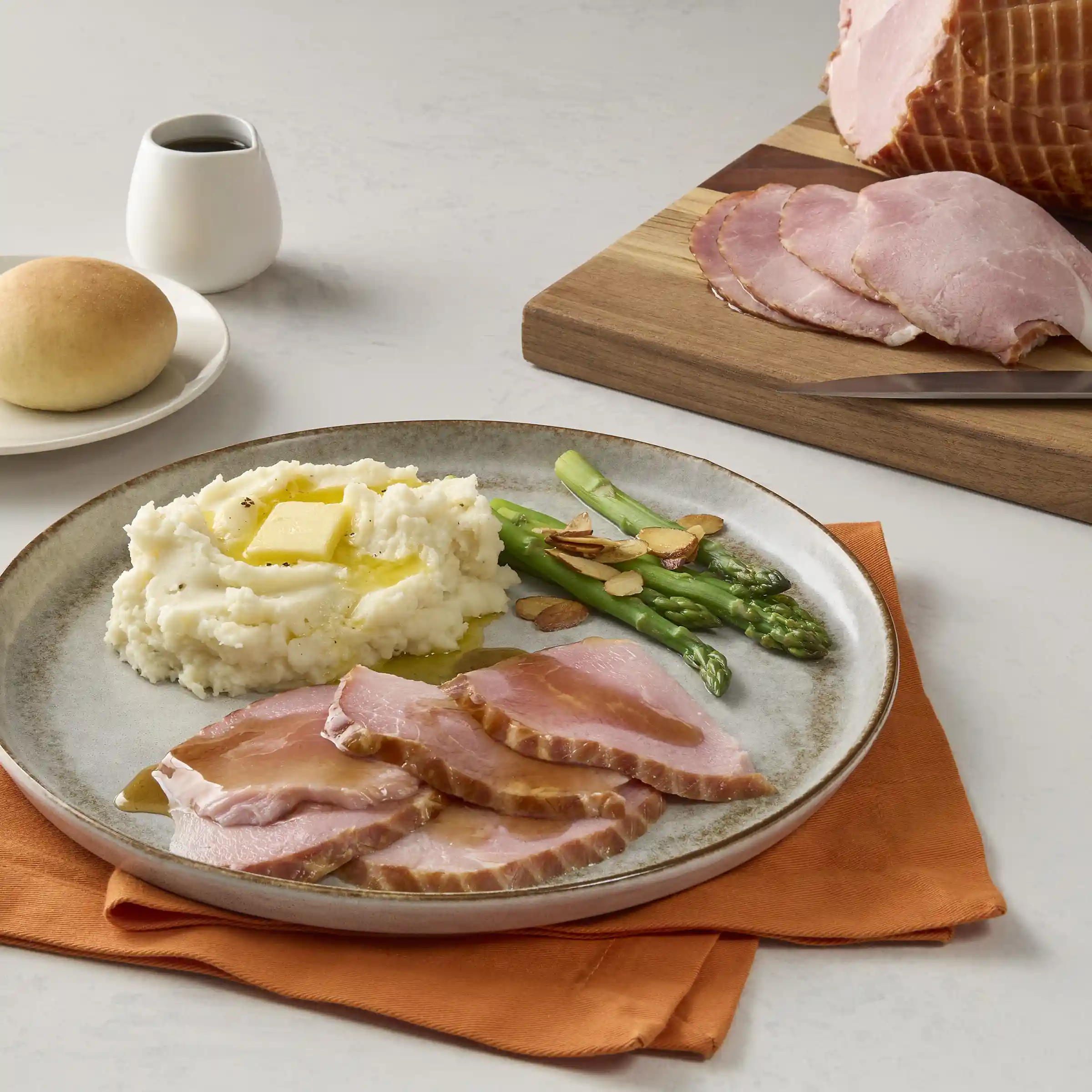 Wright® Brand Fully Cooked Boneless Smoked Pit Ham WA https://images.salsify.com/image/upload/s--KRTGyhst--/q_25/coxlrk5odp2dg3lz7nan.webp