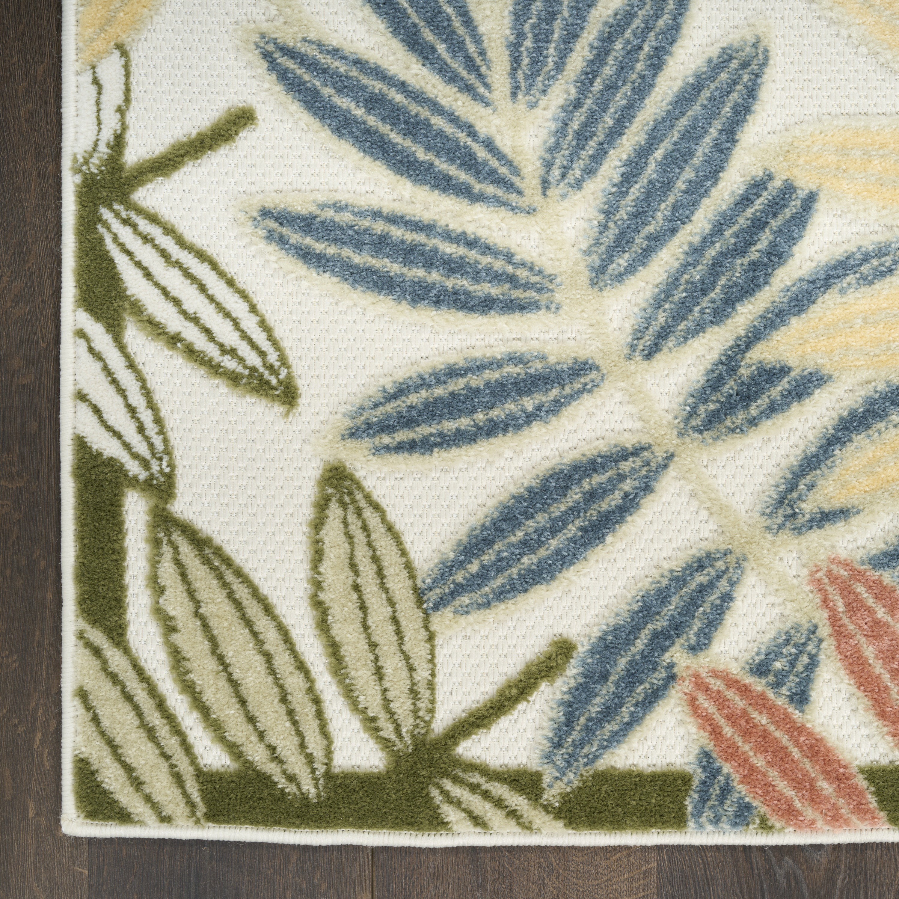 Nourison Aloha 5'3" x 7'5" Ivory Rose Modern Rug