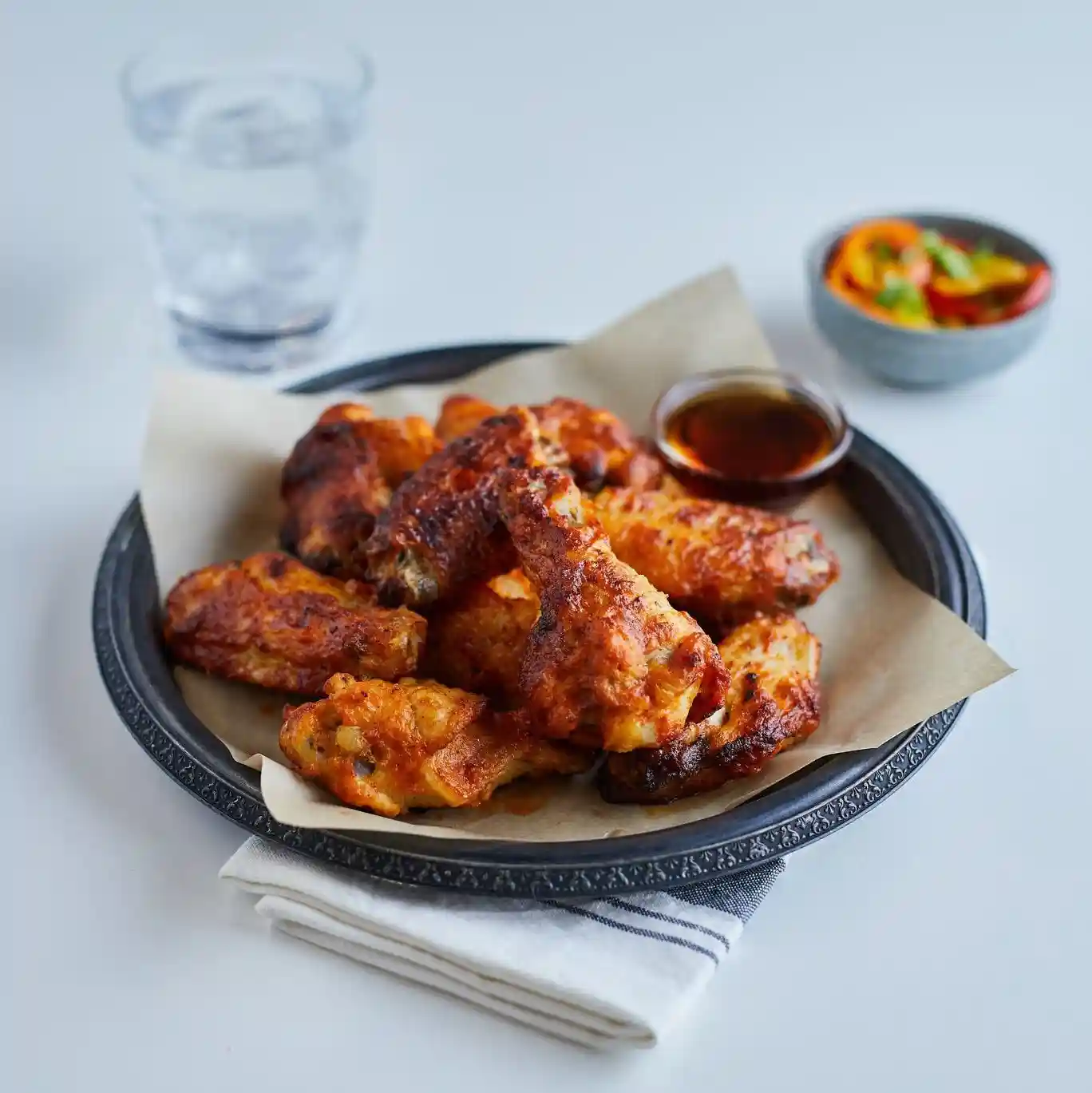 Tyson® Fire Stingers® Fully Cooked Breaded Bone-In Chicken Wing Sections, Medium https://images.salsify.com/image/upload/s--5QQjvG99--/q_25/hy2zjappakbzdq8ocv83.webp
