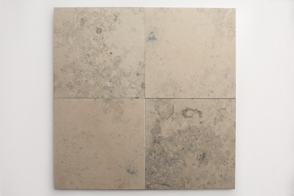 grand place | chantilly | limestone square 