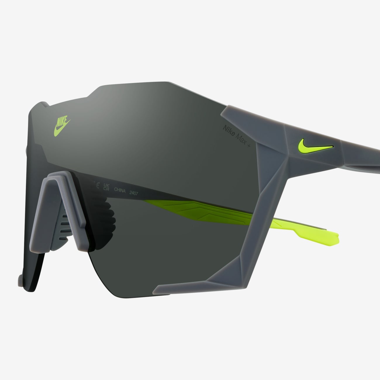 Nike Charged Shield Style Image