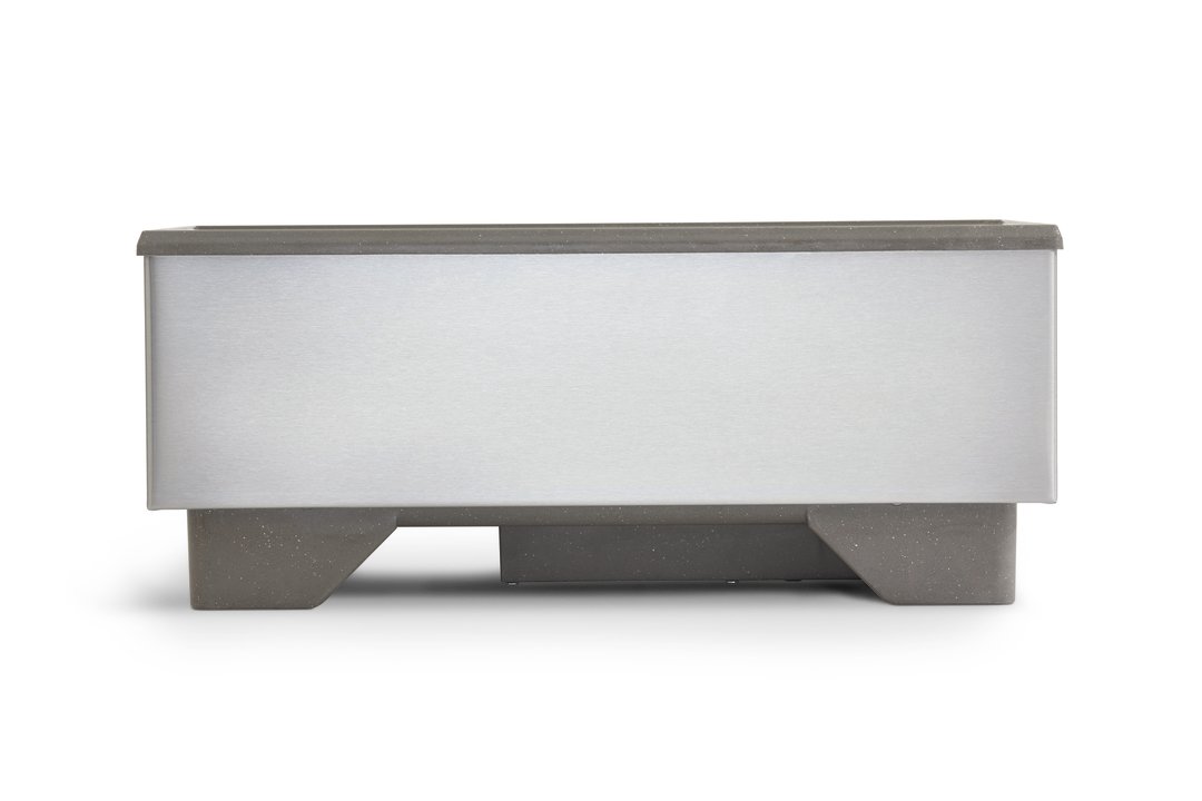 Full-size 120-volt Cayenne® Heat 'N Serve countertop rethermalizer