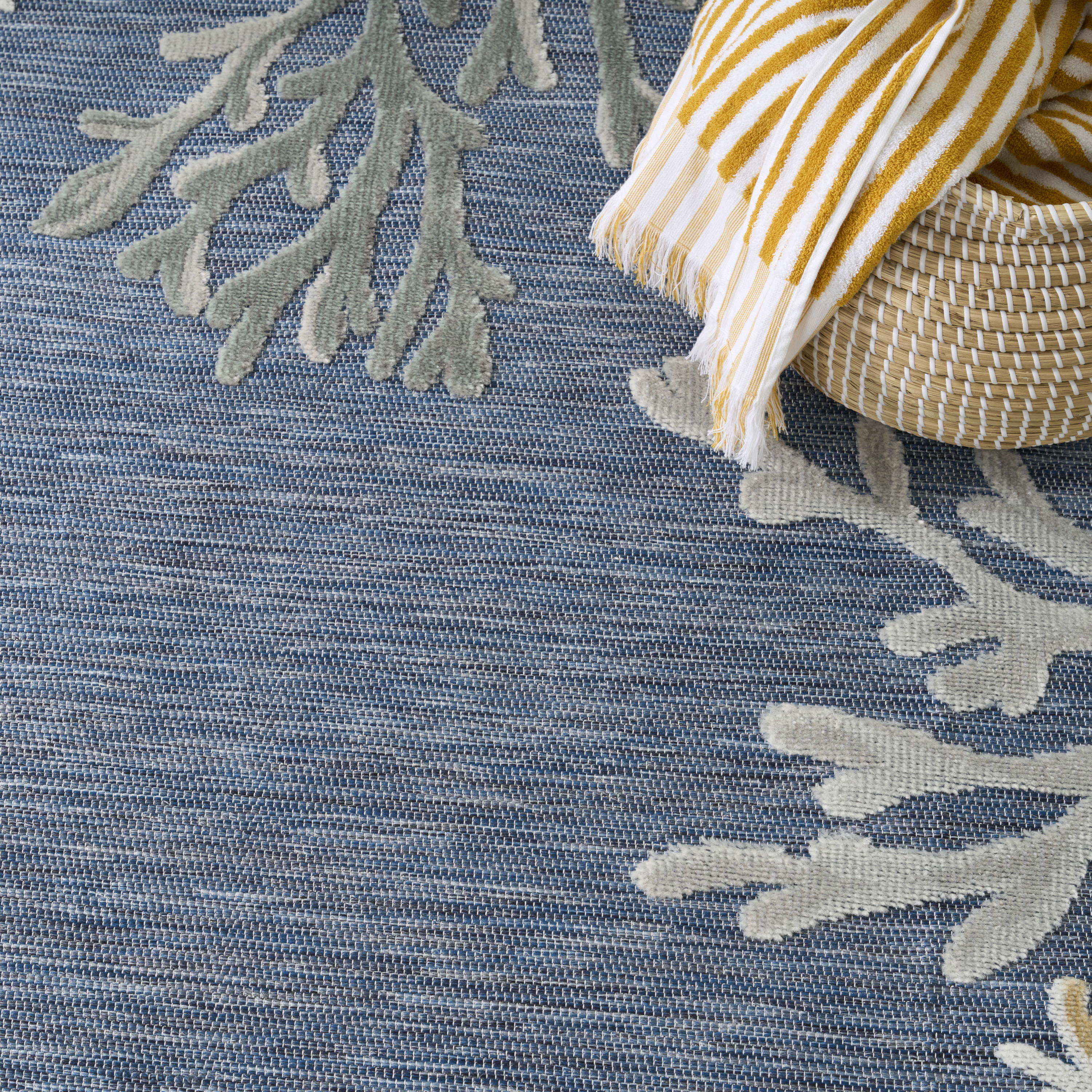 Nourison Suncoast 9' x 12' Denim Multicolor Coastal, Nautical & Beach Rug