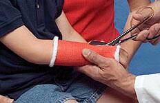BSN Medical TAPE, CAST DELTACAST CNFRM 2"X4YDS WHT (10RL/CS)
