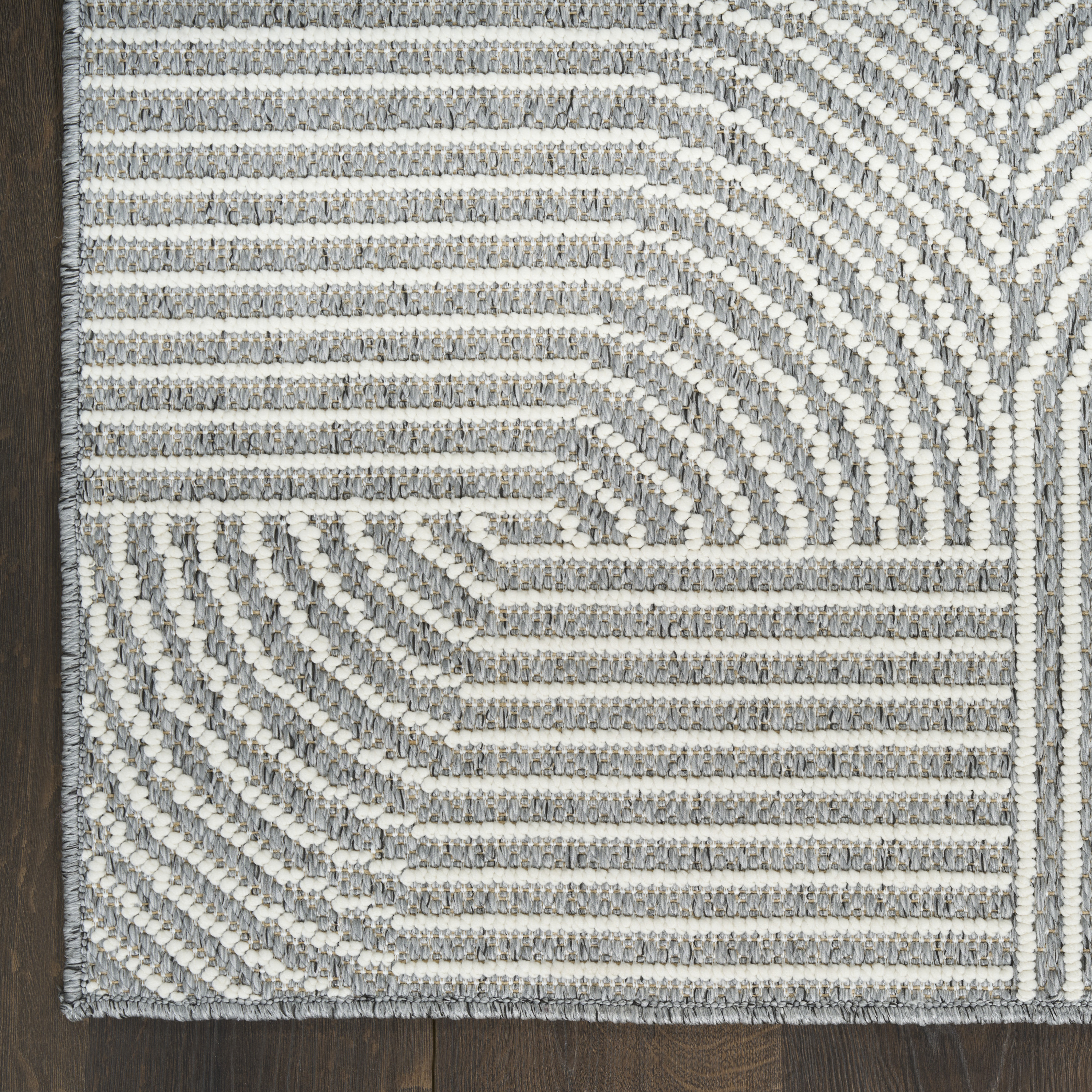 Nourison Natural Texture 2'3" x 7'6" Charcoal Ivory Modern Indoor Rug