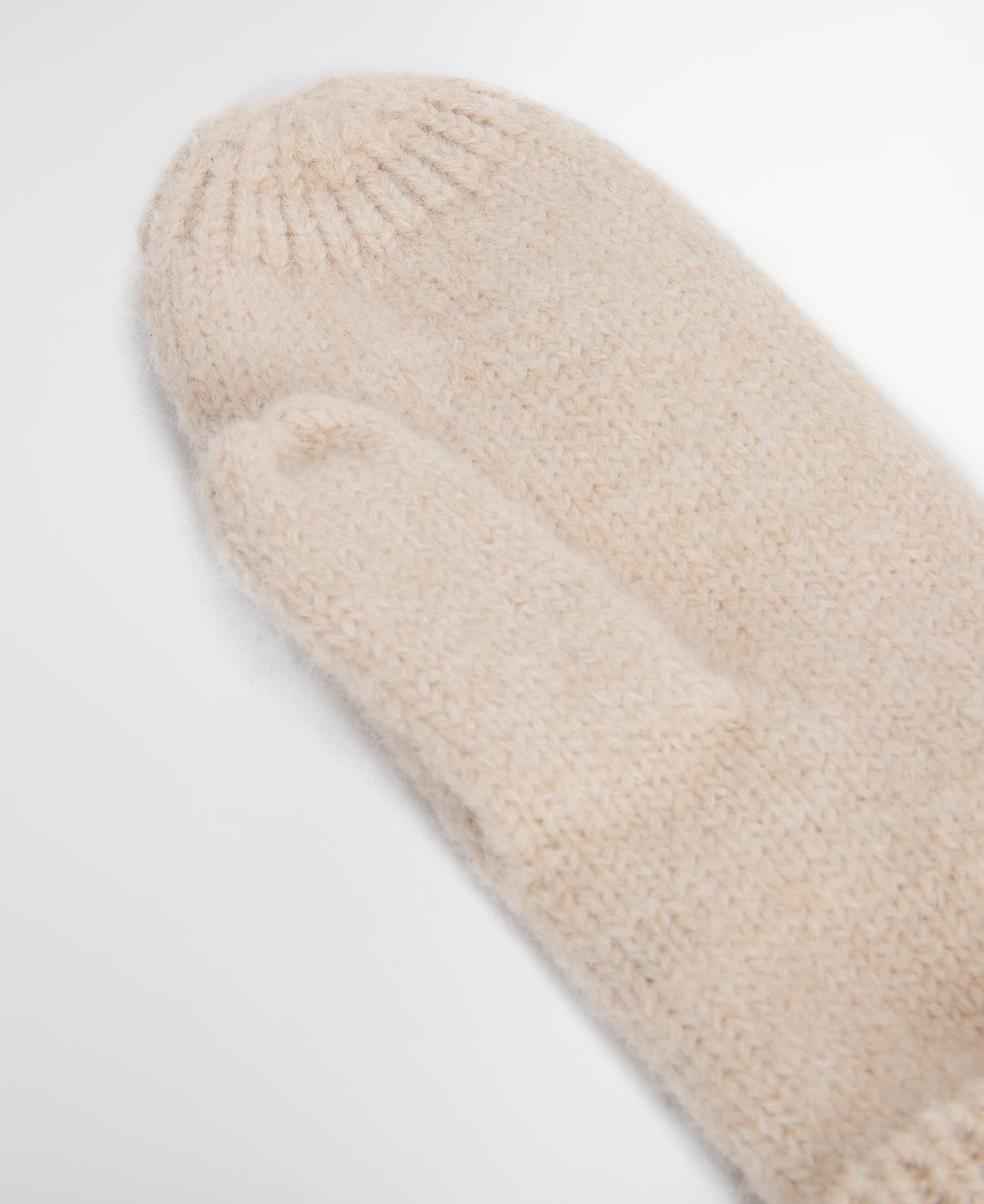 Elsdon Mittens image number 1