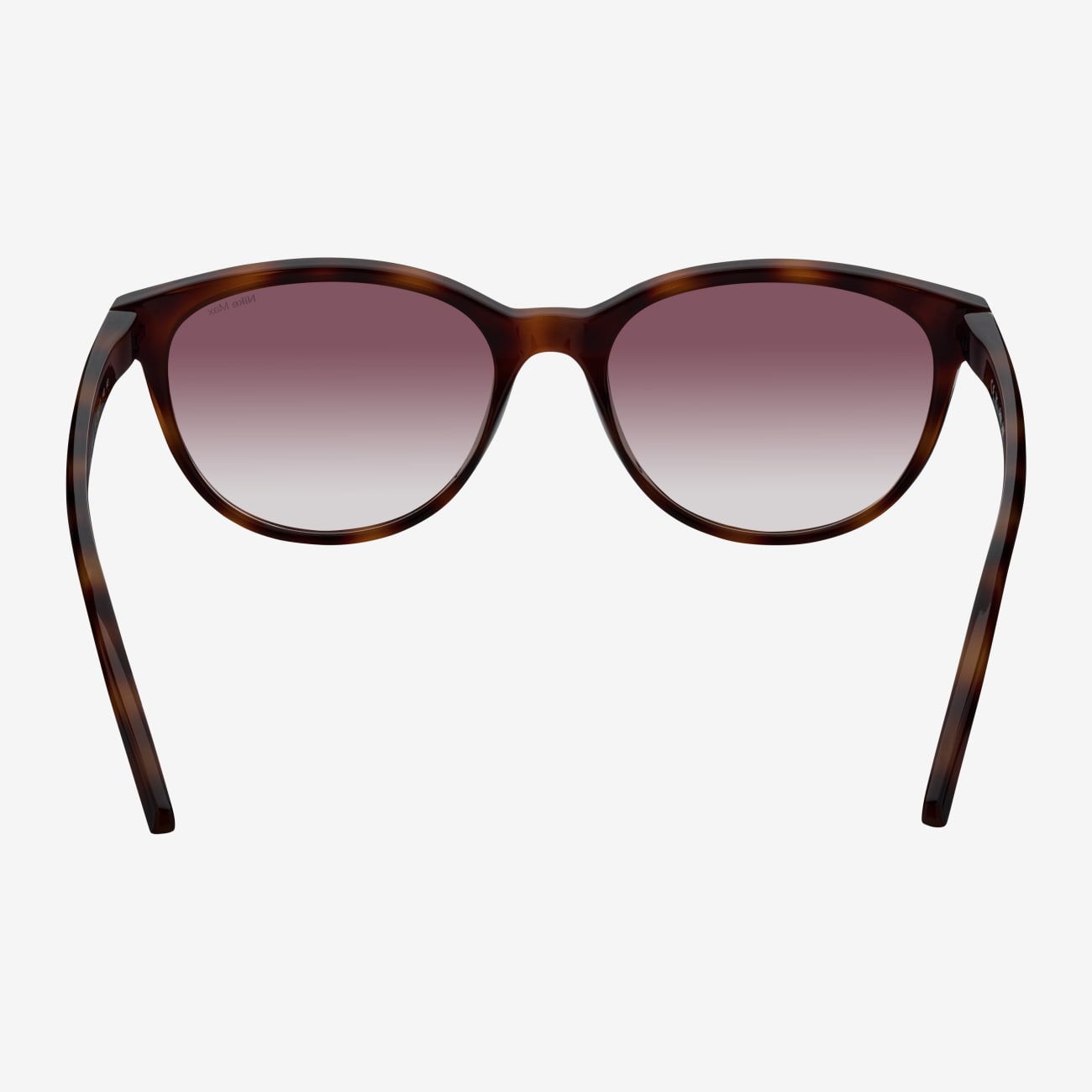 Nike Vital Trend Lifestyle Image