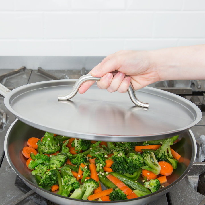 12 ½-inch Optio™ flat stainless steel cover