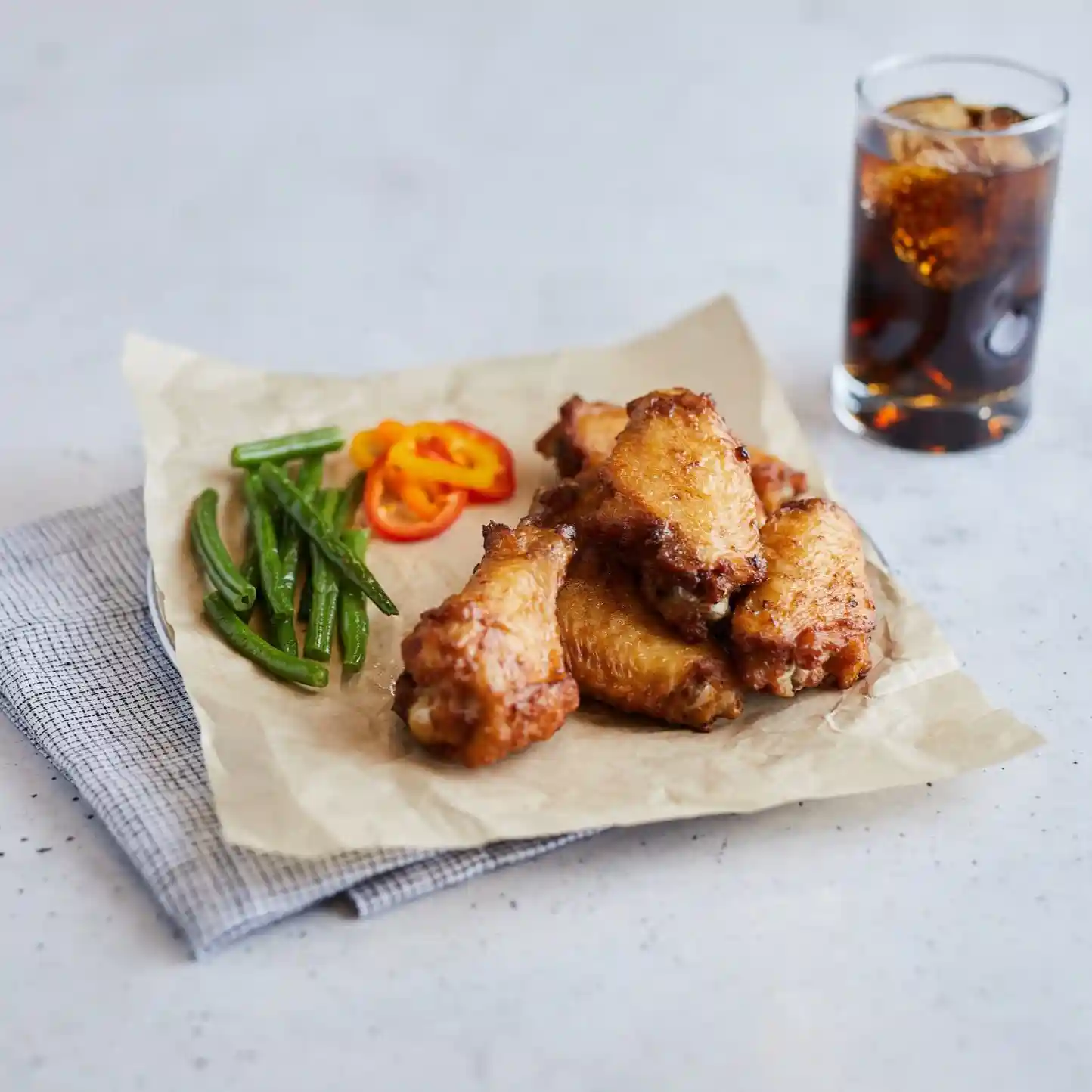 Tyson Red Label® Fully Cooked Coated Oven Roasted Bone-In Chicken Wing Sections, Jumbo https://images.salsify.com/image/upload/s--fBbHaveA--/q_25/mbta1objzr9rrbgdf4c6.webp