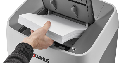 Simply fill the feeder and let ShredMATIC® do the work for you.