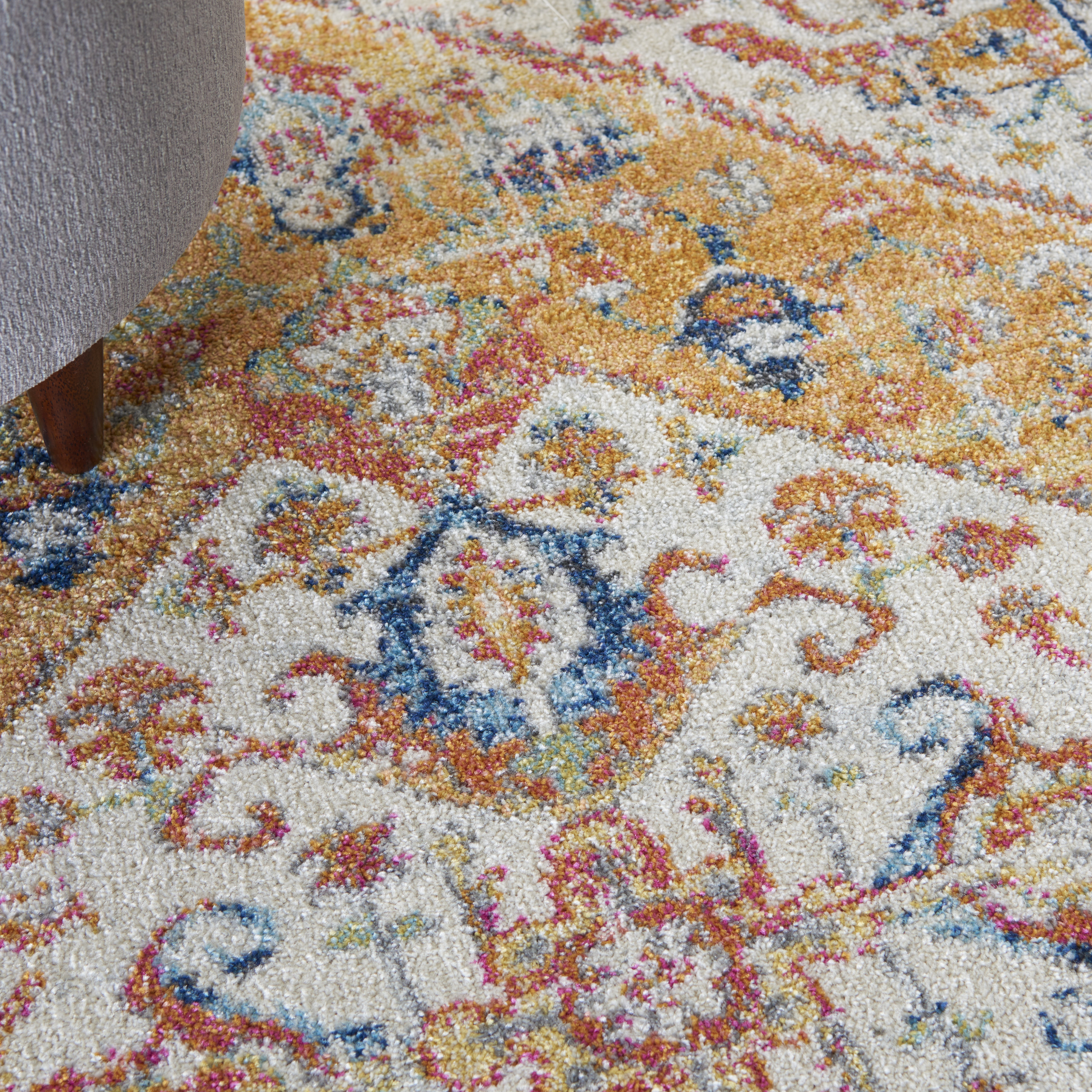 Nourison Passion 5'3" x 7'3" Ivory Yellow Bohemian Indoor Rug