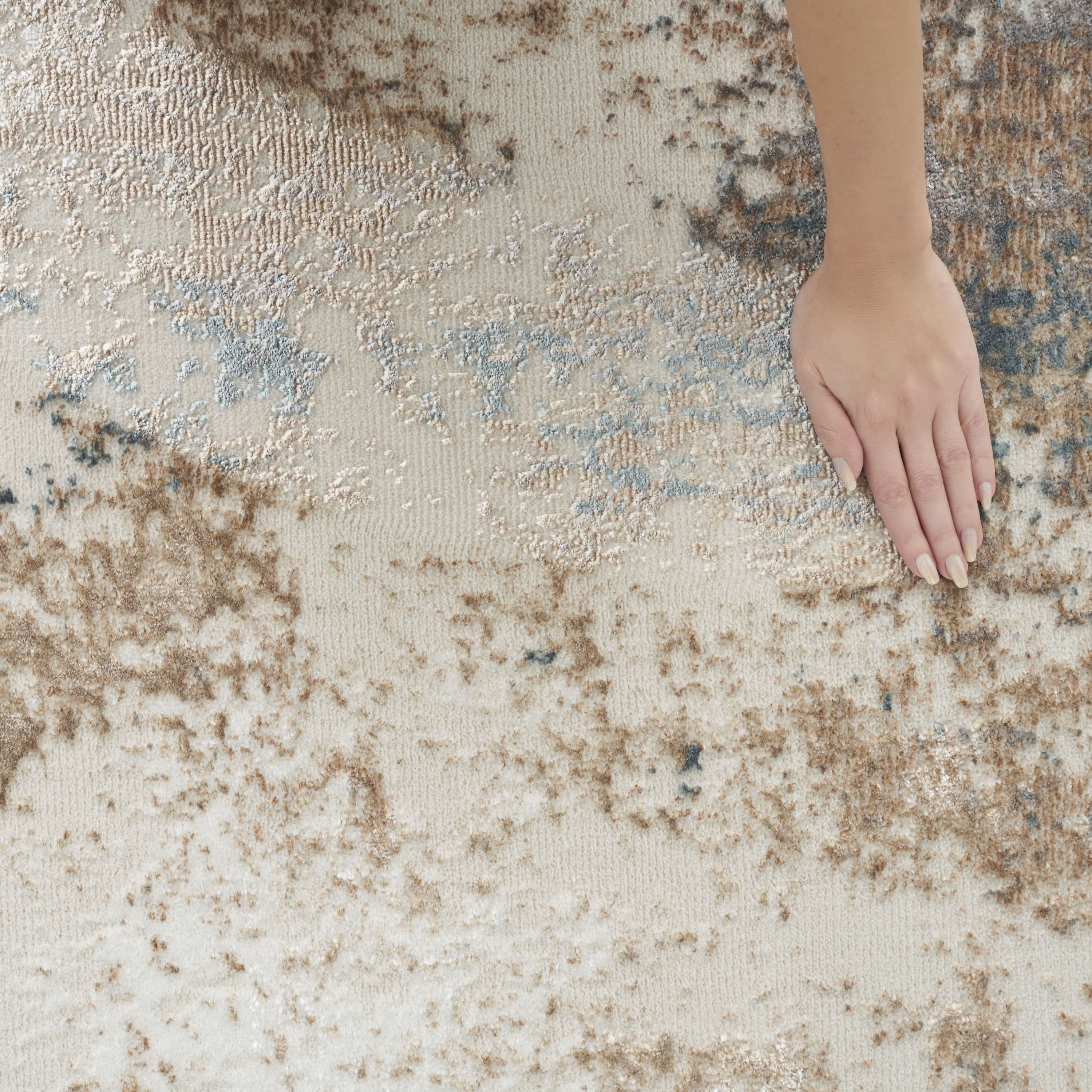 Nourison Glitz 3'11" x 5'11" Taupe Multicolor Modern Indoor Rug