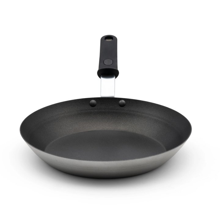 11-inch carbon steel induction fry pan with SteelCoat x3™ nonstick coating and silicone handle