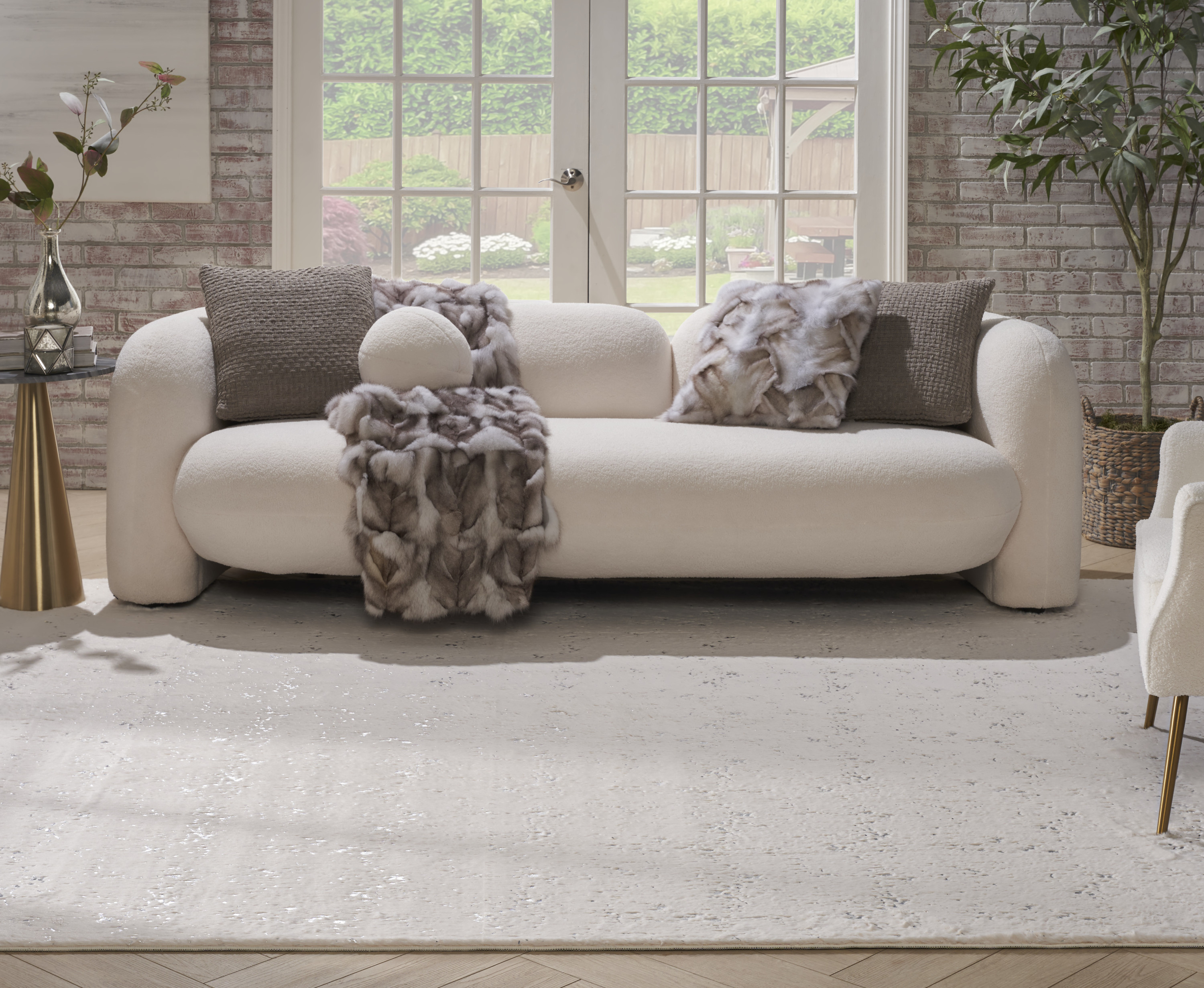 Nourison Cozy Shimmer 7'9" x 9'9" Ivory Silver Glam Indoor Rug