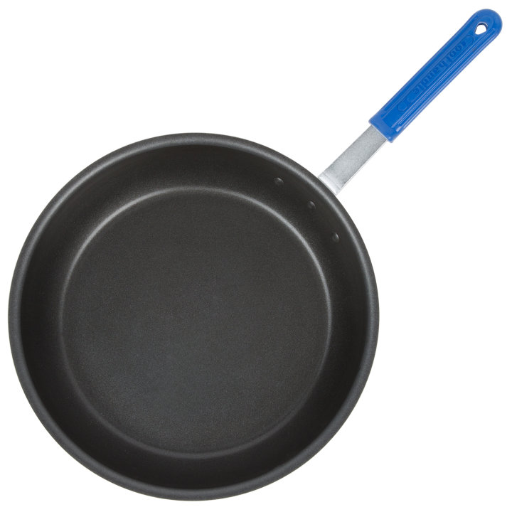 14-inch Wear-Ever® aluminum fry pan with CeramiGuard® II nonstick coating and Cool Handle® silicone handle