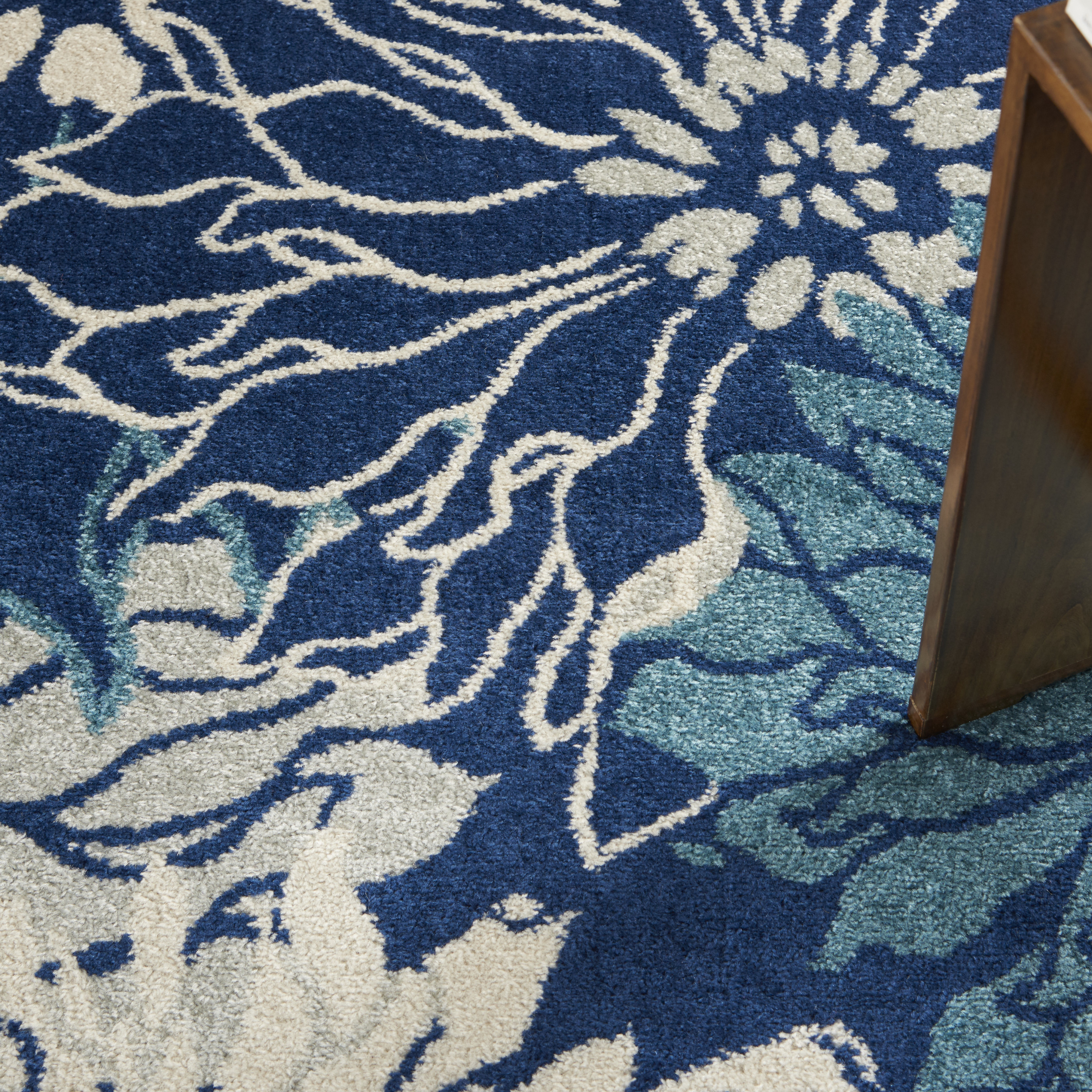 Nourison Passion 5' x Round Navy Ivory Contemporary Indoor Rug