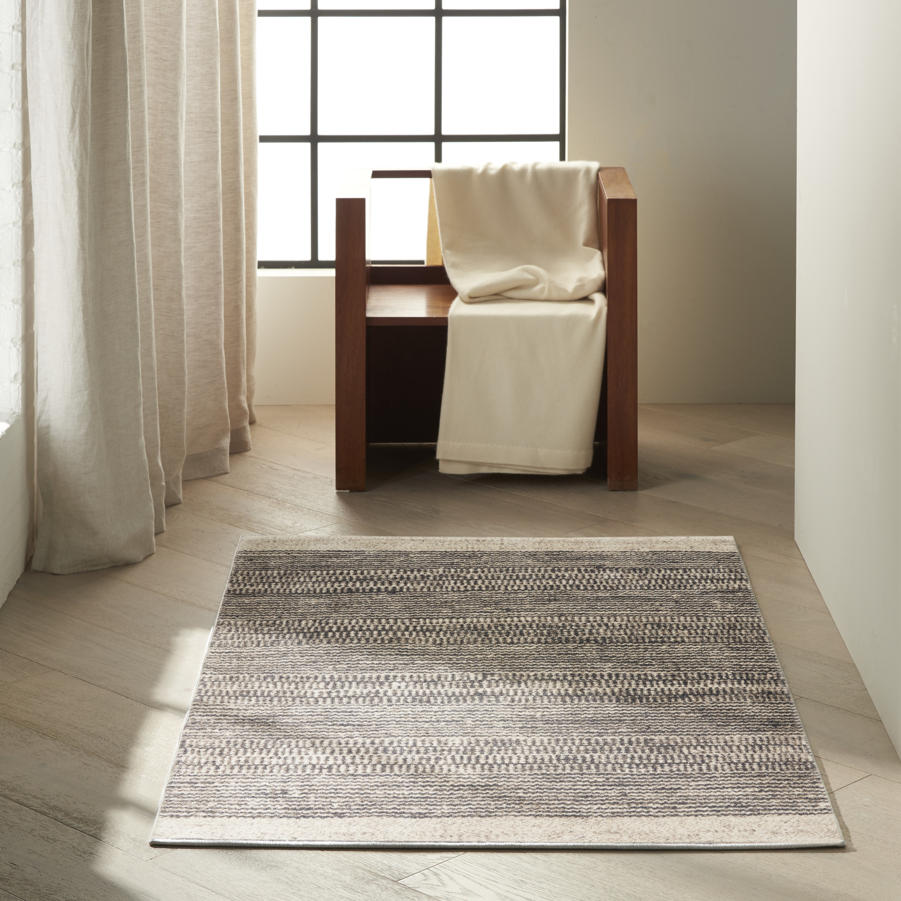 Calvin Klein Etched 3'2" x 5' Ivory Grey Contemporary Indoor Rug