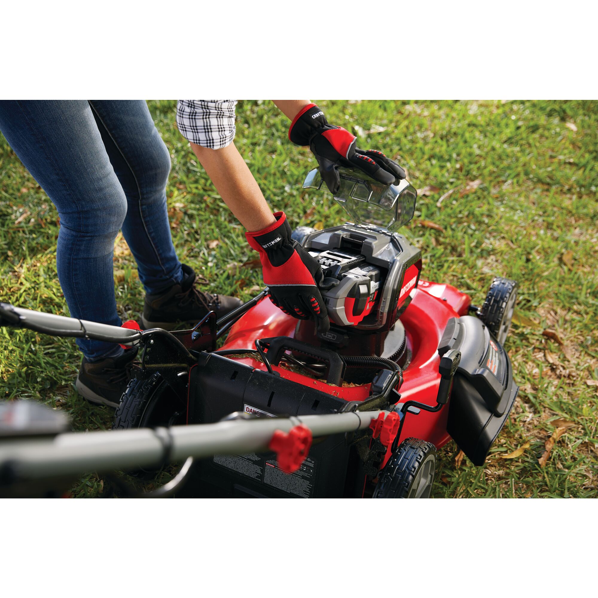 Volt 60 battery platform feature of volt 60 cordless 21 inch 3 in 1 self propelled lawn mower kit 7.5 Amp hour.