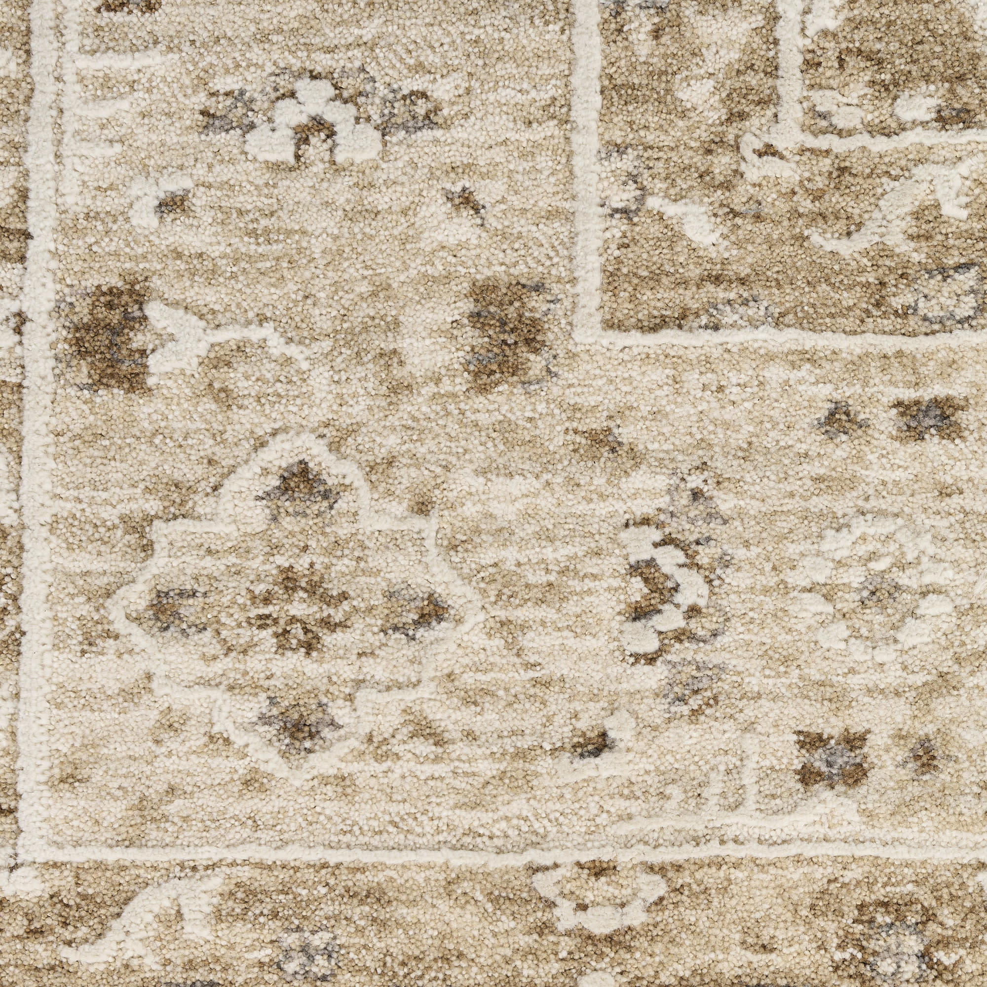 Nourison Retreat 5'3" x 7'6" Beige Vintage Indoor Rug