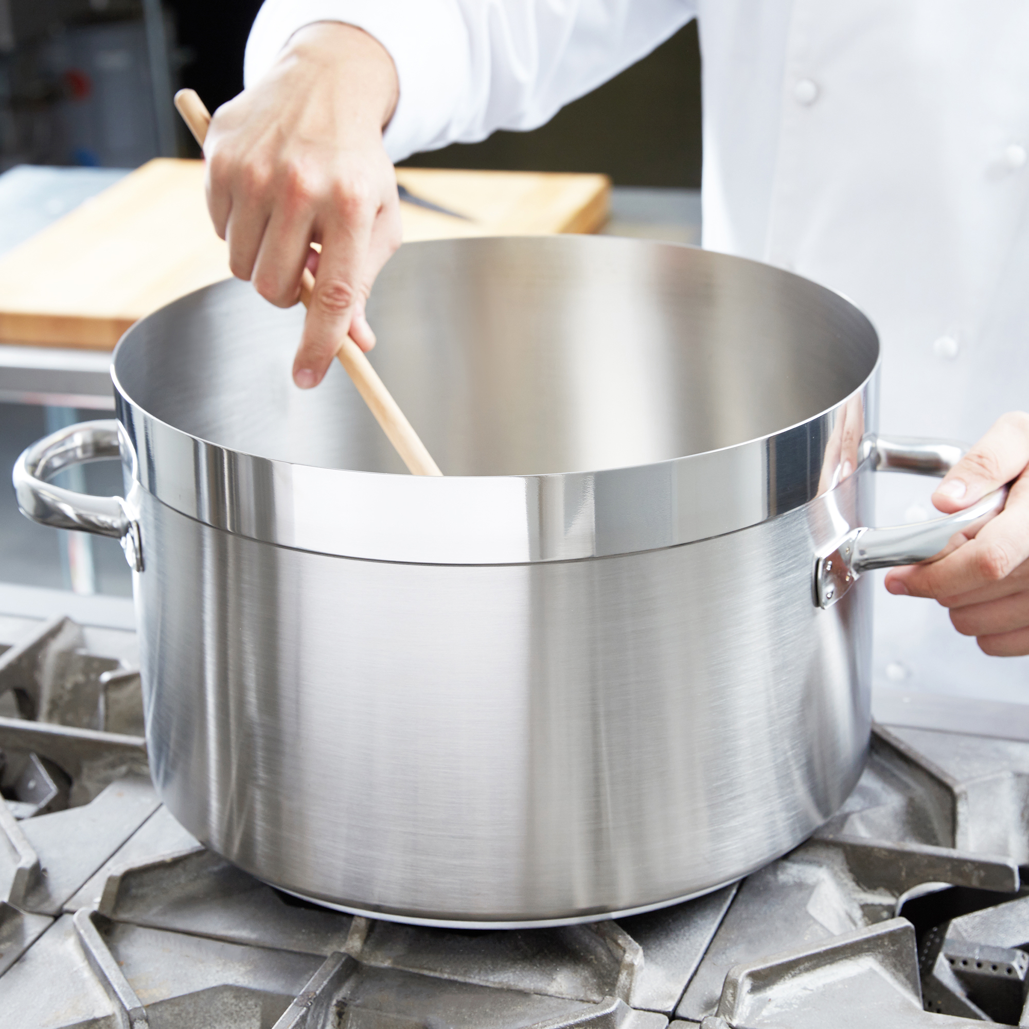 23quart Centurion® stainless steel sauce pot Vollrath Foodservice