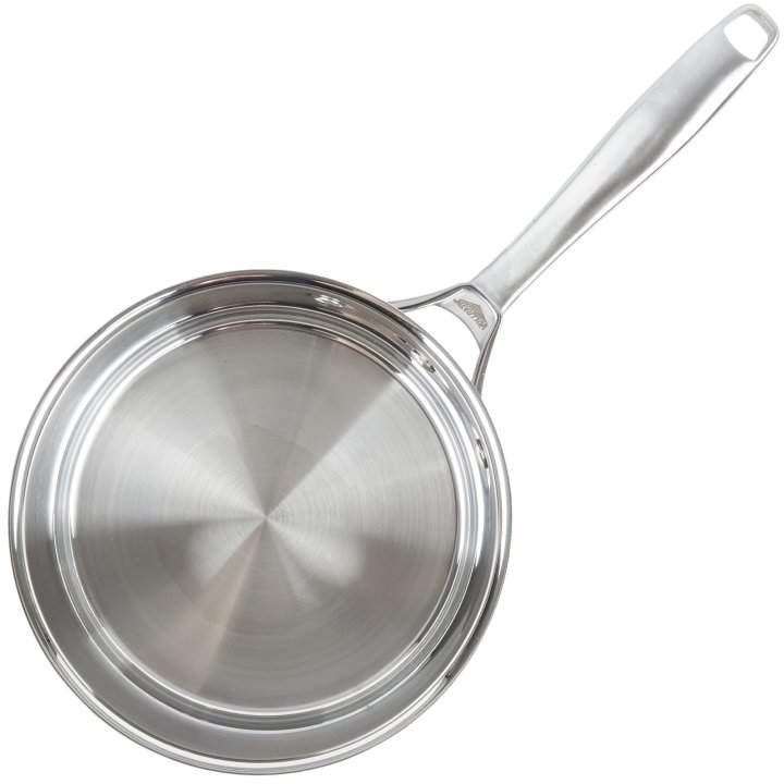 3 ¼-quart Intrigue® stainless steel saucepan in mirror finish