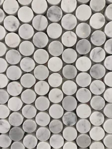 clé carrara | penny rounds mosaic sheet 