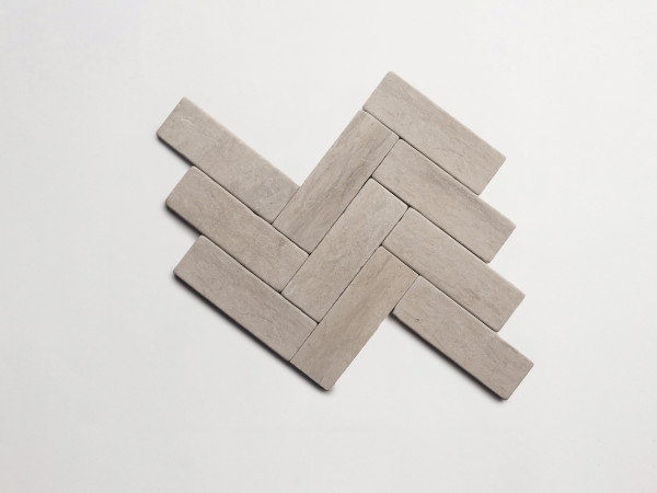 lapidary: girata | baguette | alpaca grey | tumbled 