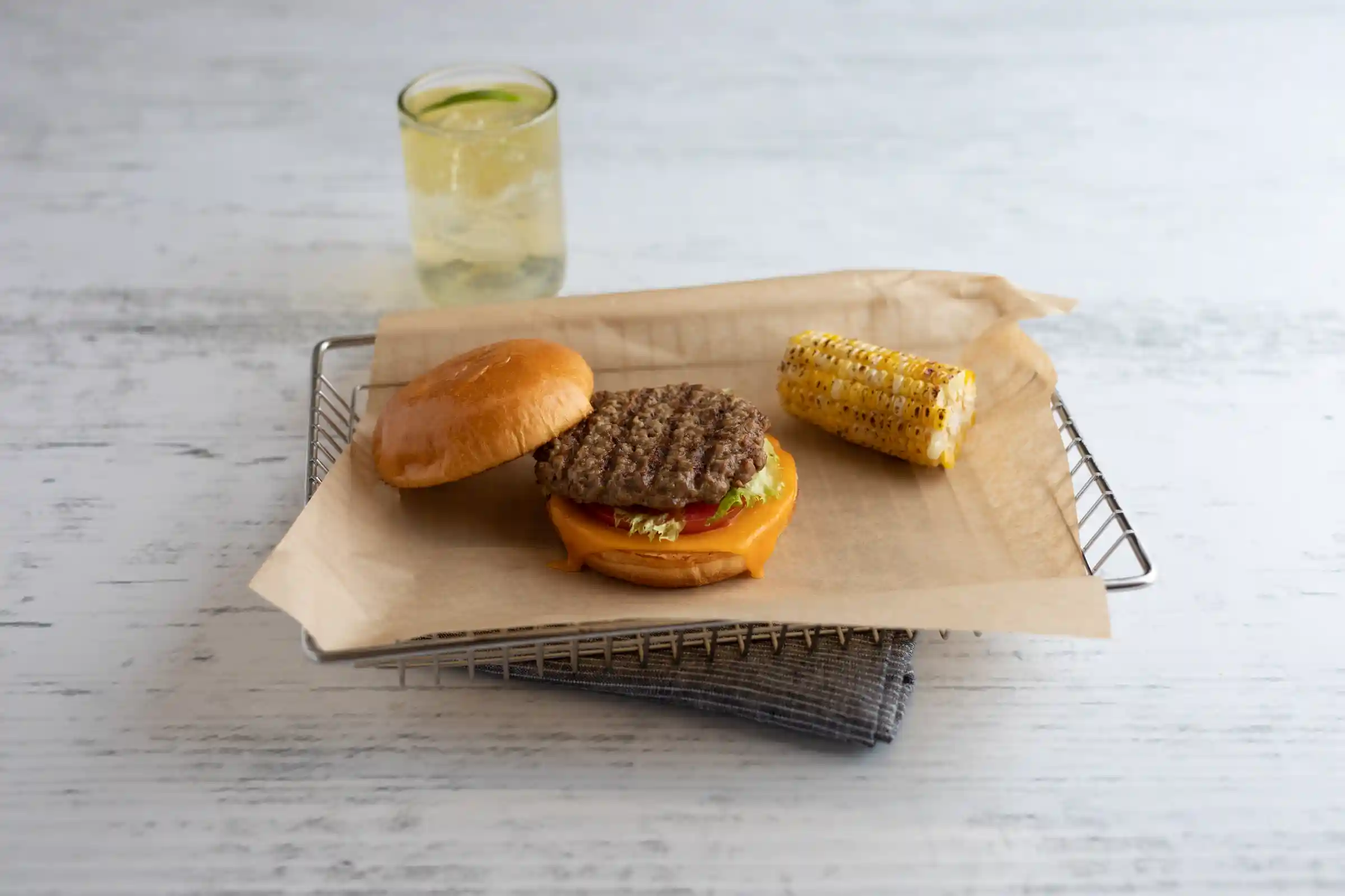 AdvancePierre™ Fully Cooked Flamebroiled Beef Patties, 2.0 oz. https://images.salsify.com/image/upload/s--wj0iSdb3--/q_25/e2p7hrta8xobshawvfuy.webp
