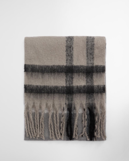 Isla Tartan Boucle Scarf