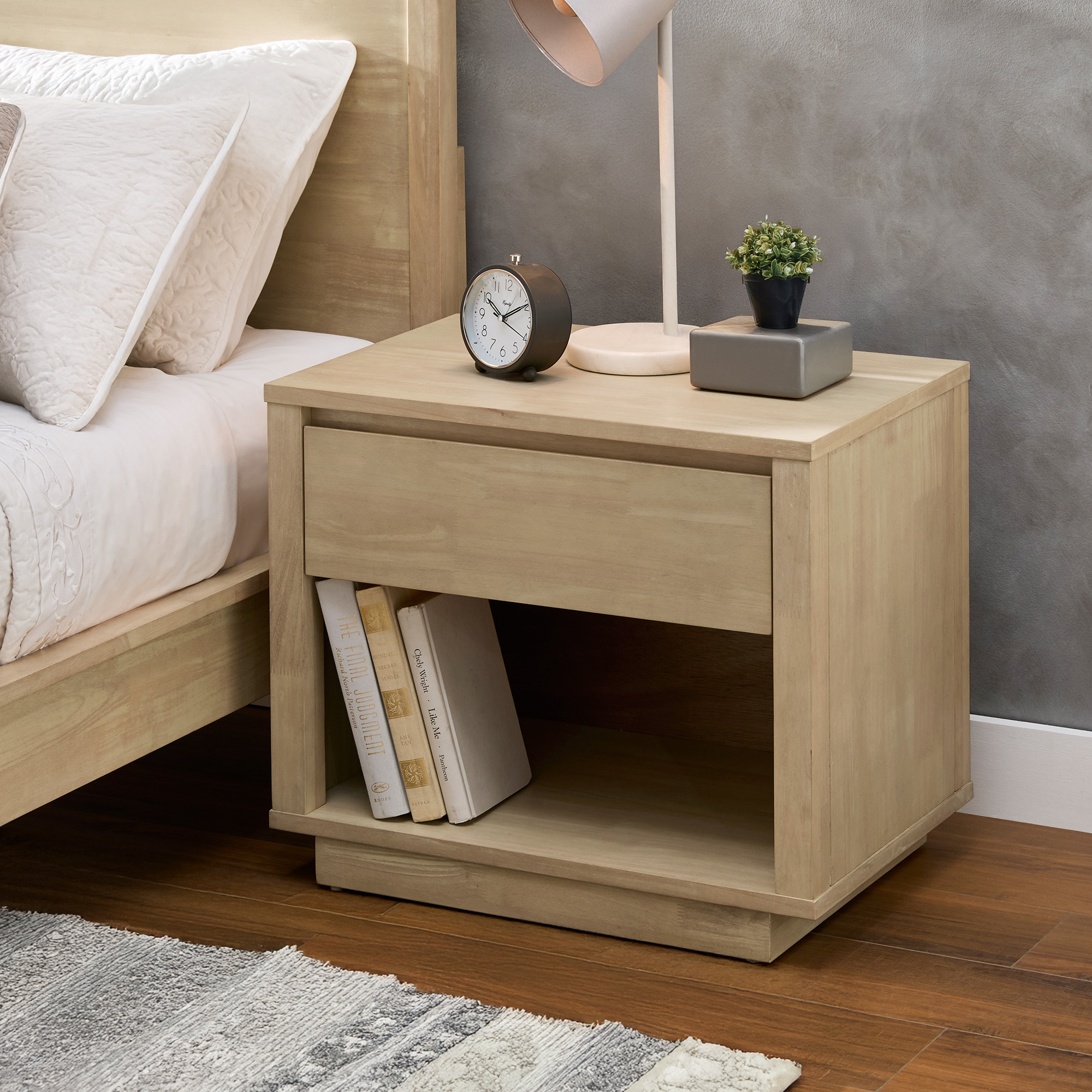 Danish-inspired Modern 1-Drawer Nightstand