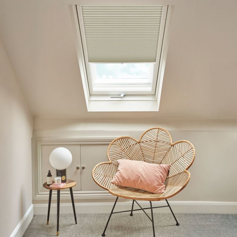 Thermashade Blackout Soft Beige Pleated blind