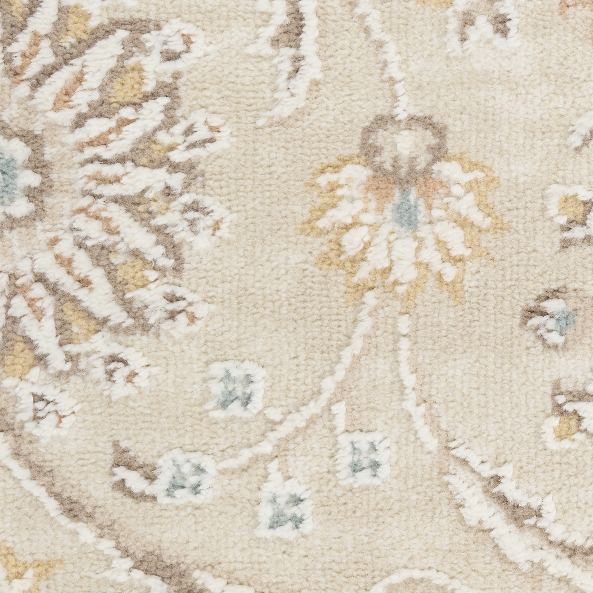Nourison Isla 5'3" x 7' Ivory Vintage Indoor Rug