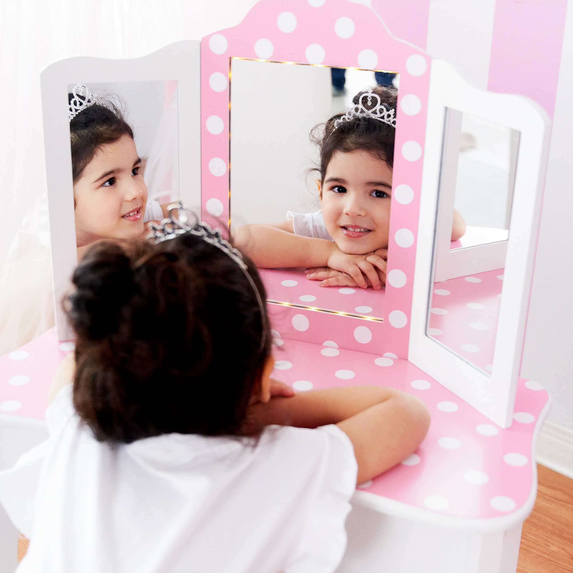 Dressing Table Vanity Set Mirror W/ LED Lights & Stool TD-11670FL by Teamson - Picture 9 of 12