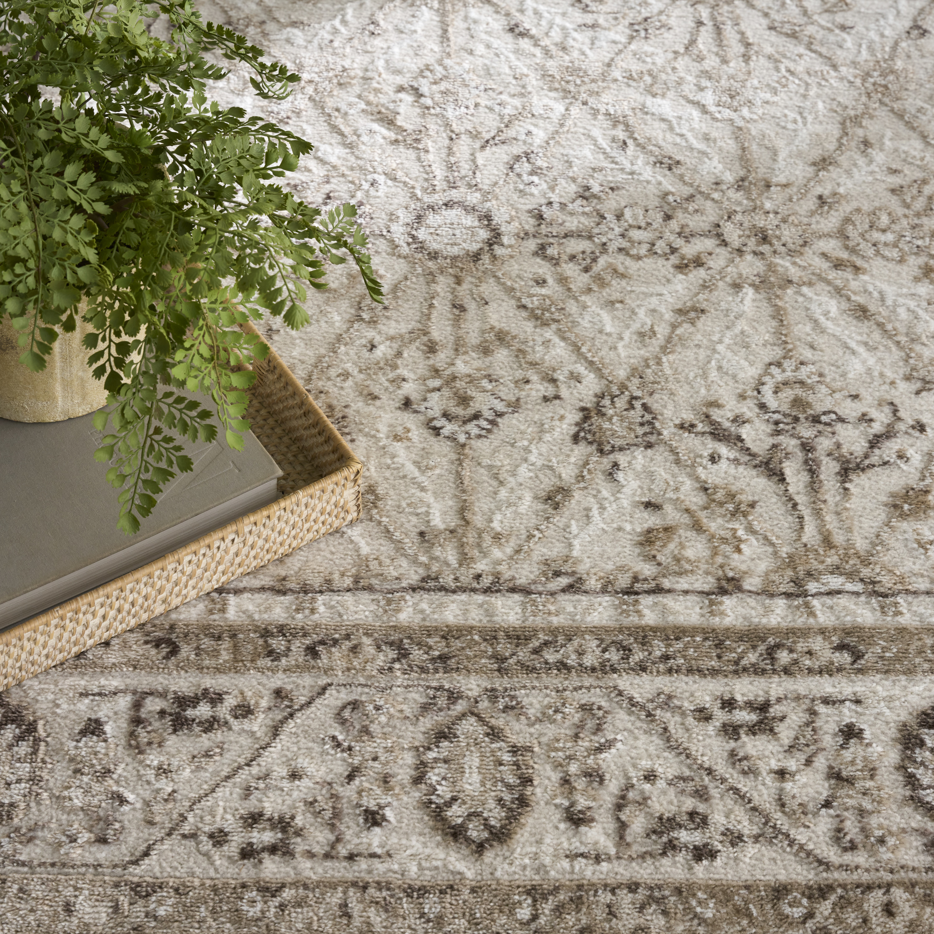 Nourison Dekor 7'10" x 9'10" Ivory Brown Vintage Indoor Rug