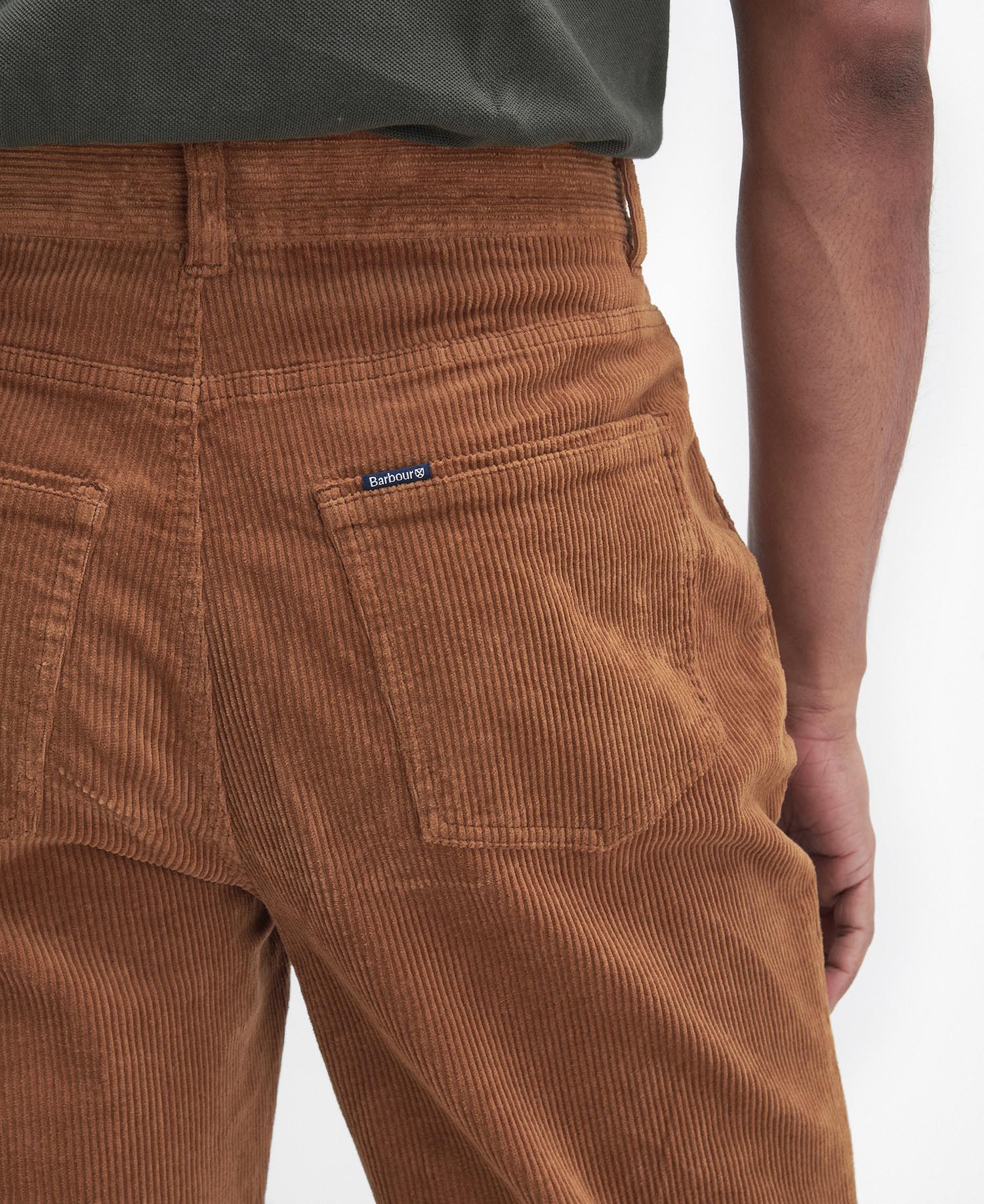 Pantaloni in velluto stretch a coste sottili dalla vestibilità regular image number 4