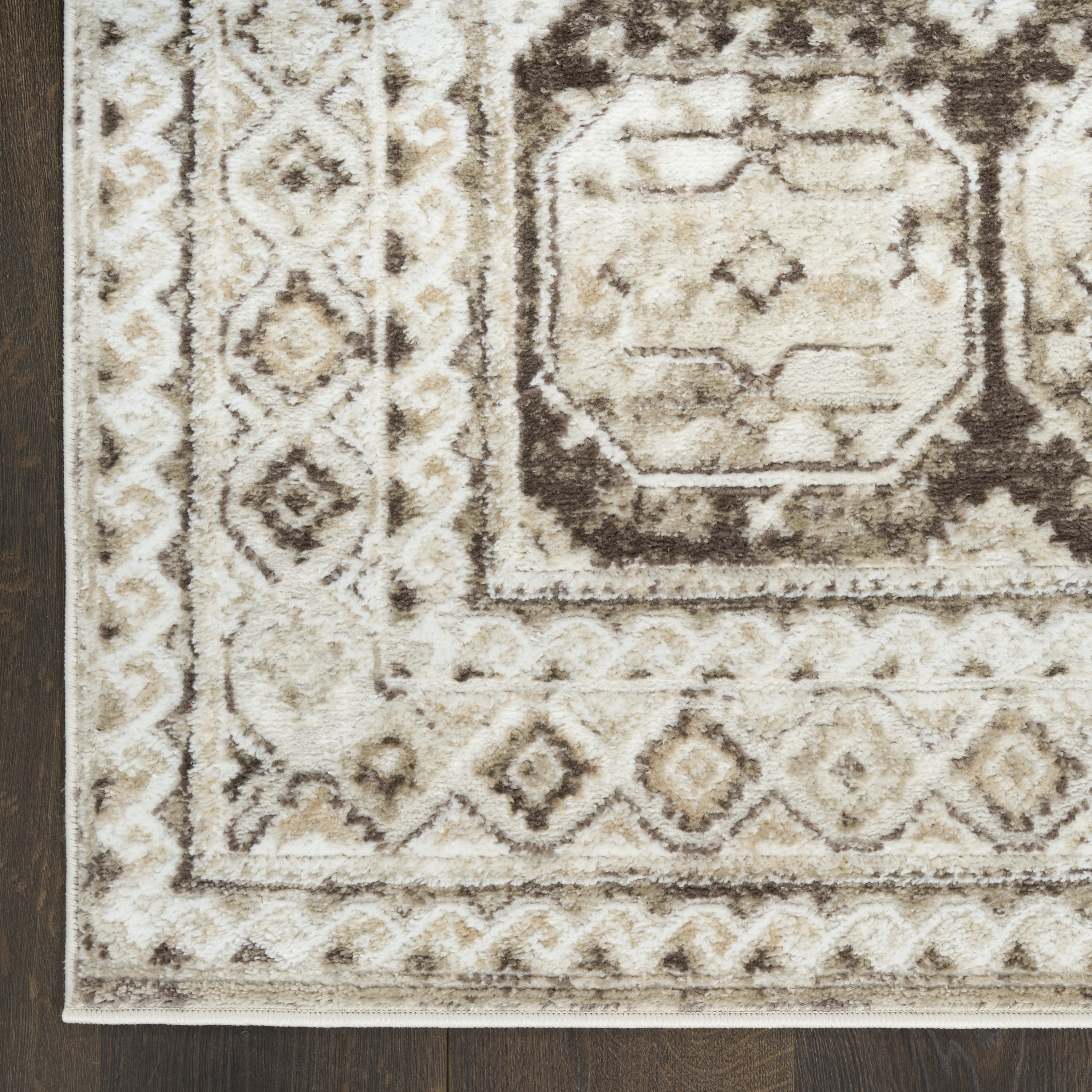 Nourison Dekor 4' x 6' Ivory Brown Vintage Indoor Rug