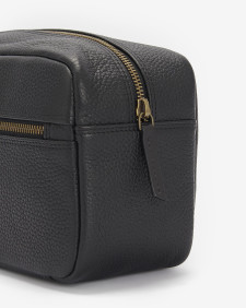 Highgate Leather Washbag Classic Black