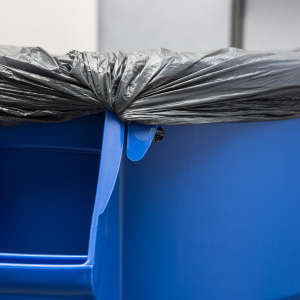 Rubbermaid Commercial, VENTED BRUTE, 55 gal, Resin, Blue, Round, Receptacle