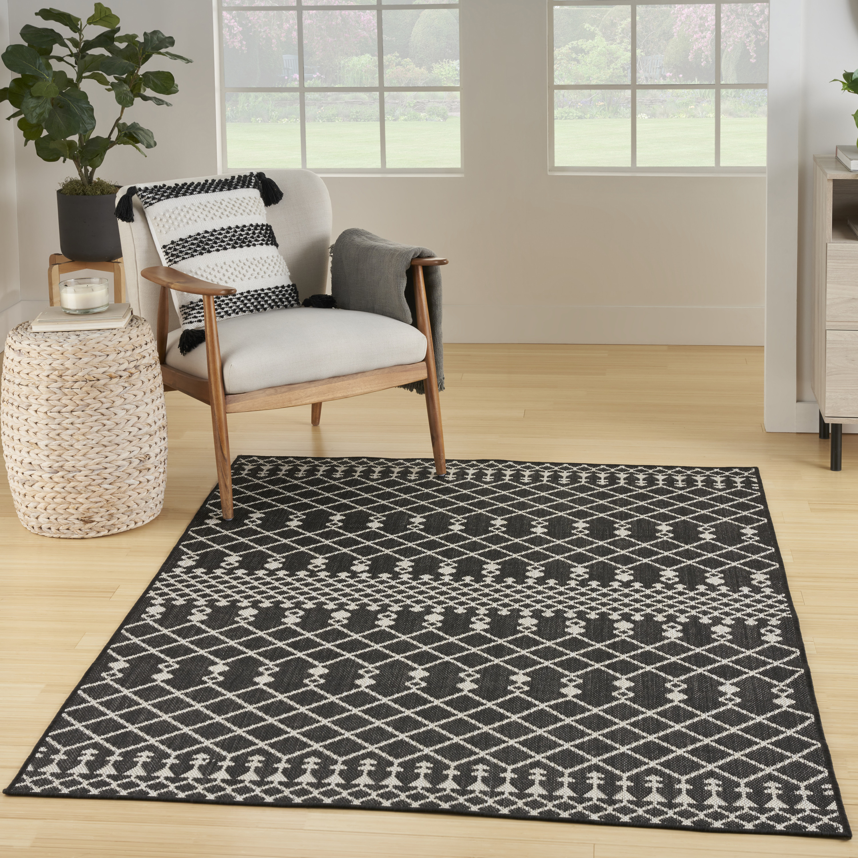 Nourison Positano 7' x 10' Black Modern Rug