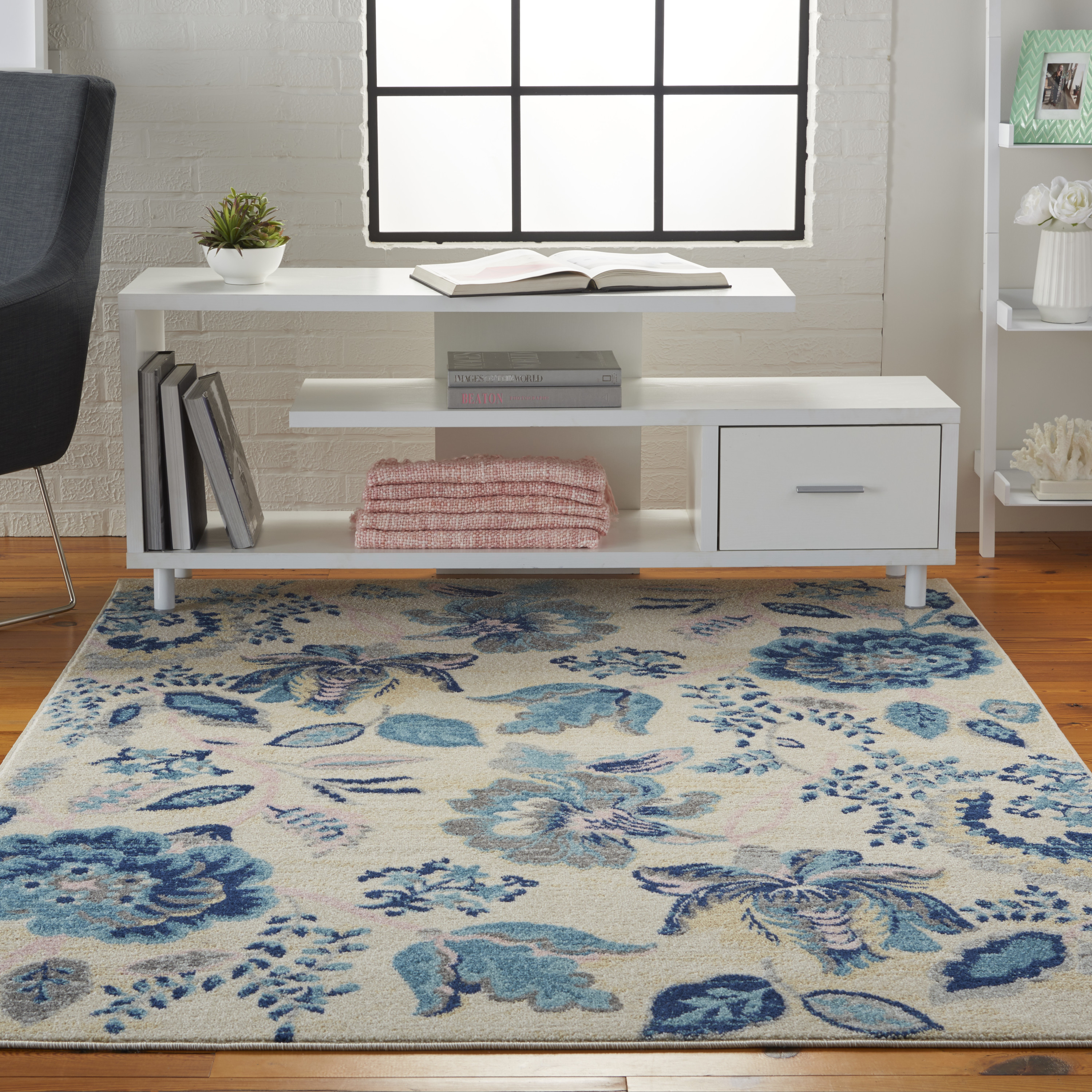Nourison Tranquil 4' x 6' Ivory/Light Blue Farmhouse Indoor Rug