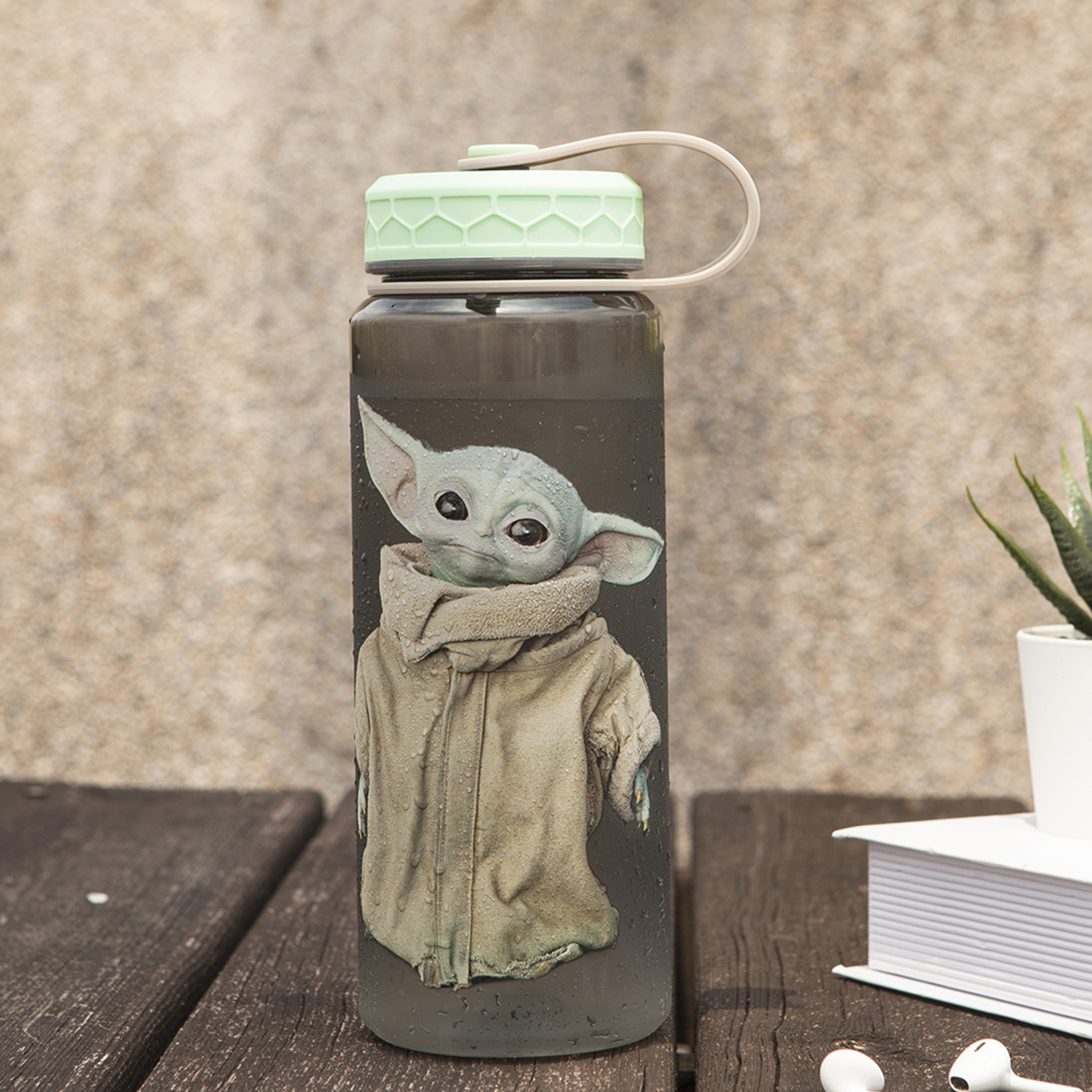 Star Wars: The Mandalorian 36 ounce Reusable Plastic Water Bottle, The Child (Baby Yoda) slideshow image 3