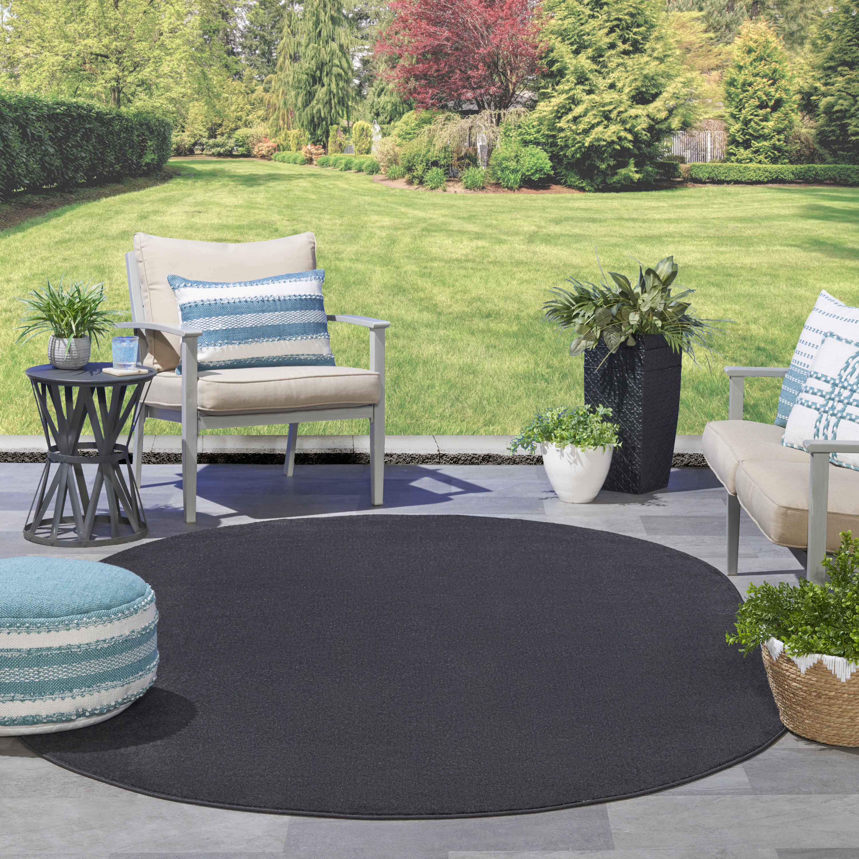 Nourison Nourison Essentials 6' x 9' Oval Black Outdoor Rug